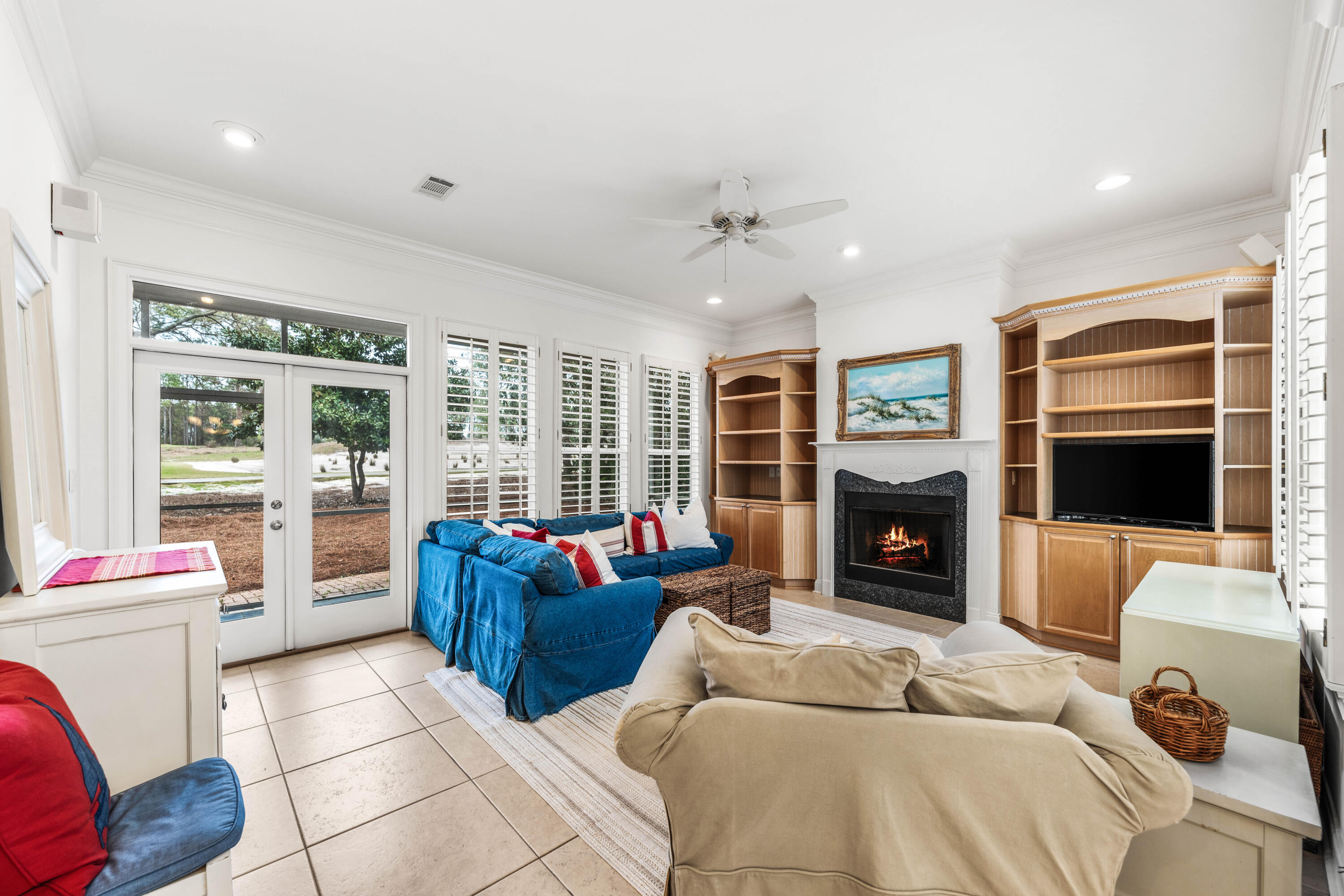 FAIRWAY VILLAS - Residential