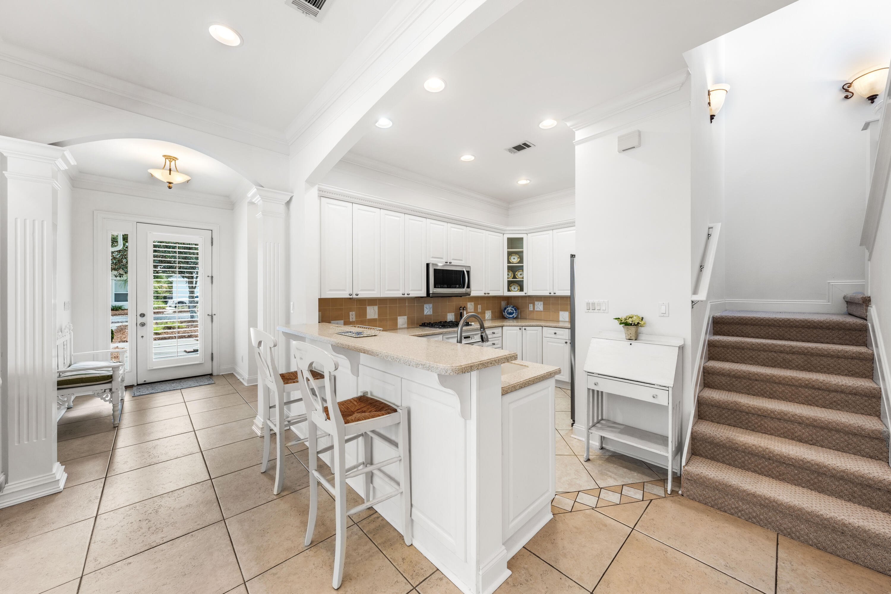 FAIRWAY VILLAS - Residential