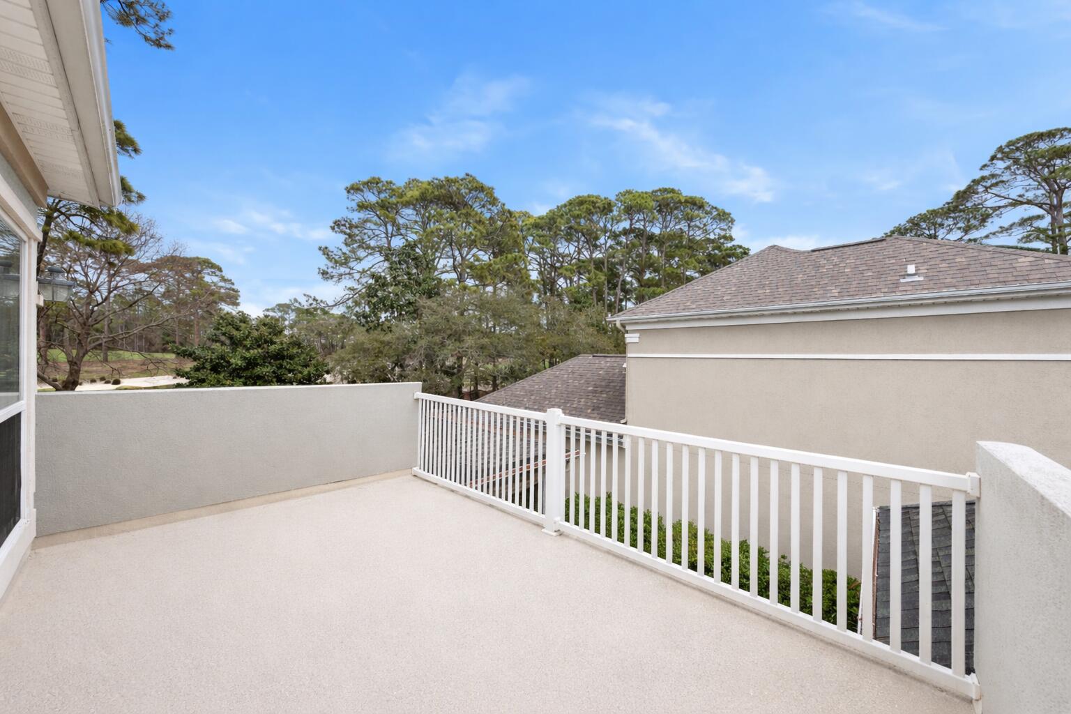 FAIRWAY VILLAS - Residential