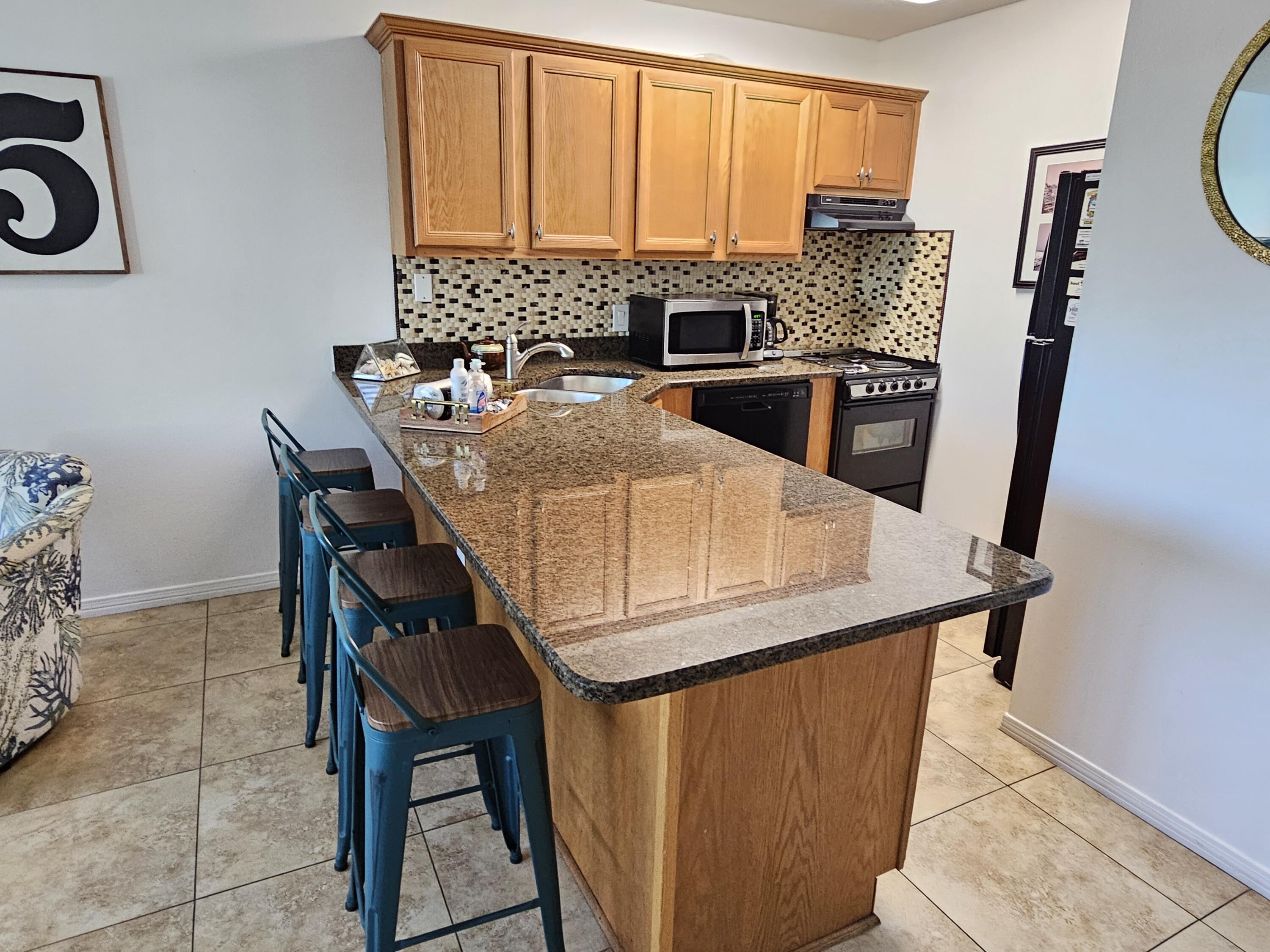 HIDDEN BEACH VILLAS CONDO - Residential