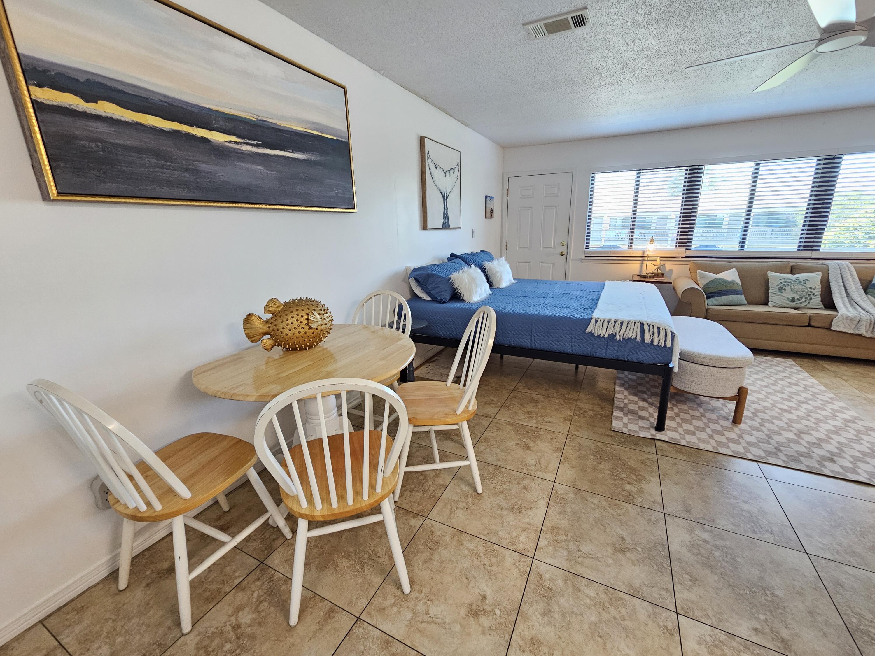 HIDDEN BEACH VILLAS CONDO - Residential