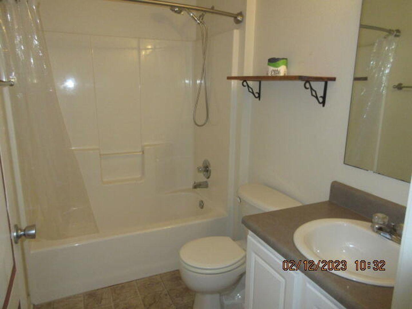 PROMISE CREEK - Residential Lease