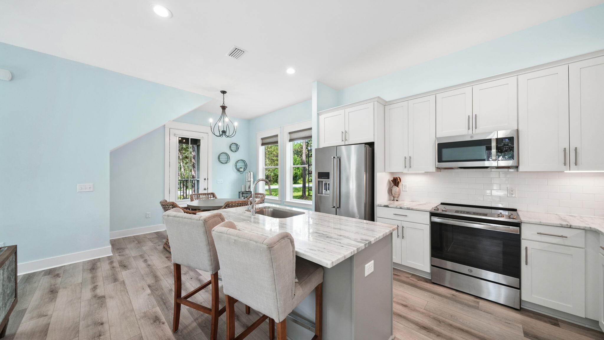 7537 Shady Glen Trail