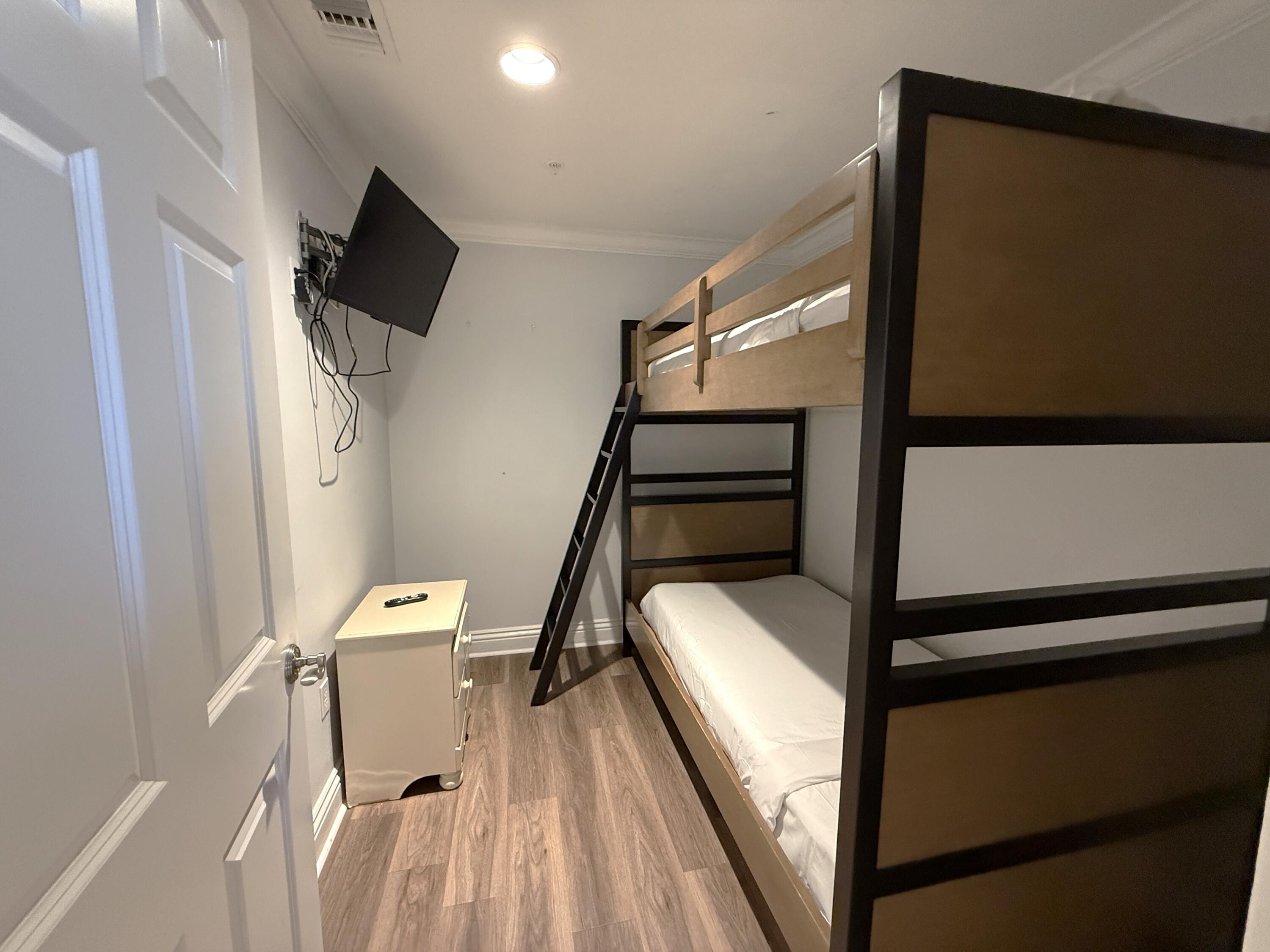 EMERALD GRANDE - Residential