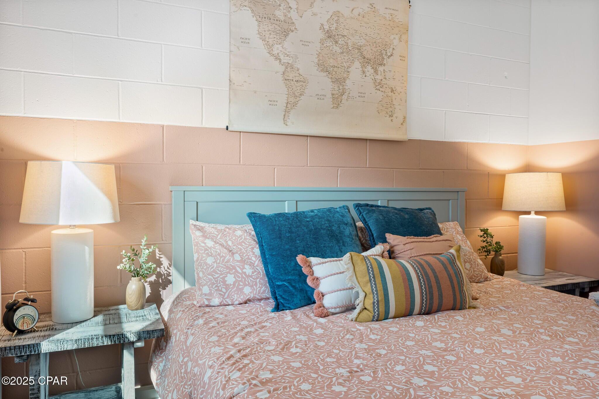 RIVIERA BEACH - Residential