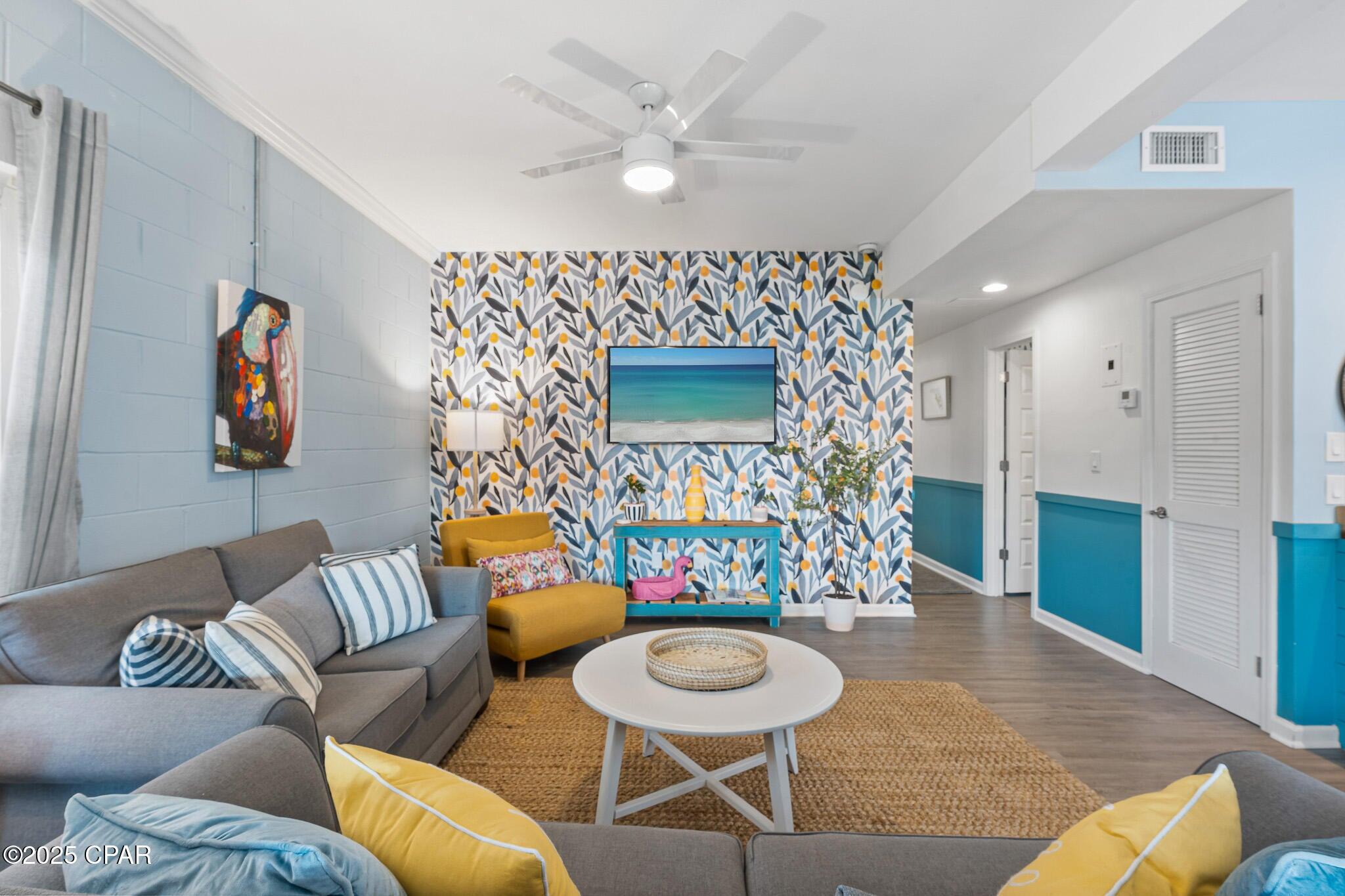 RIVIERA BEACH - Residential