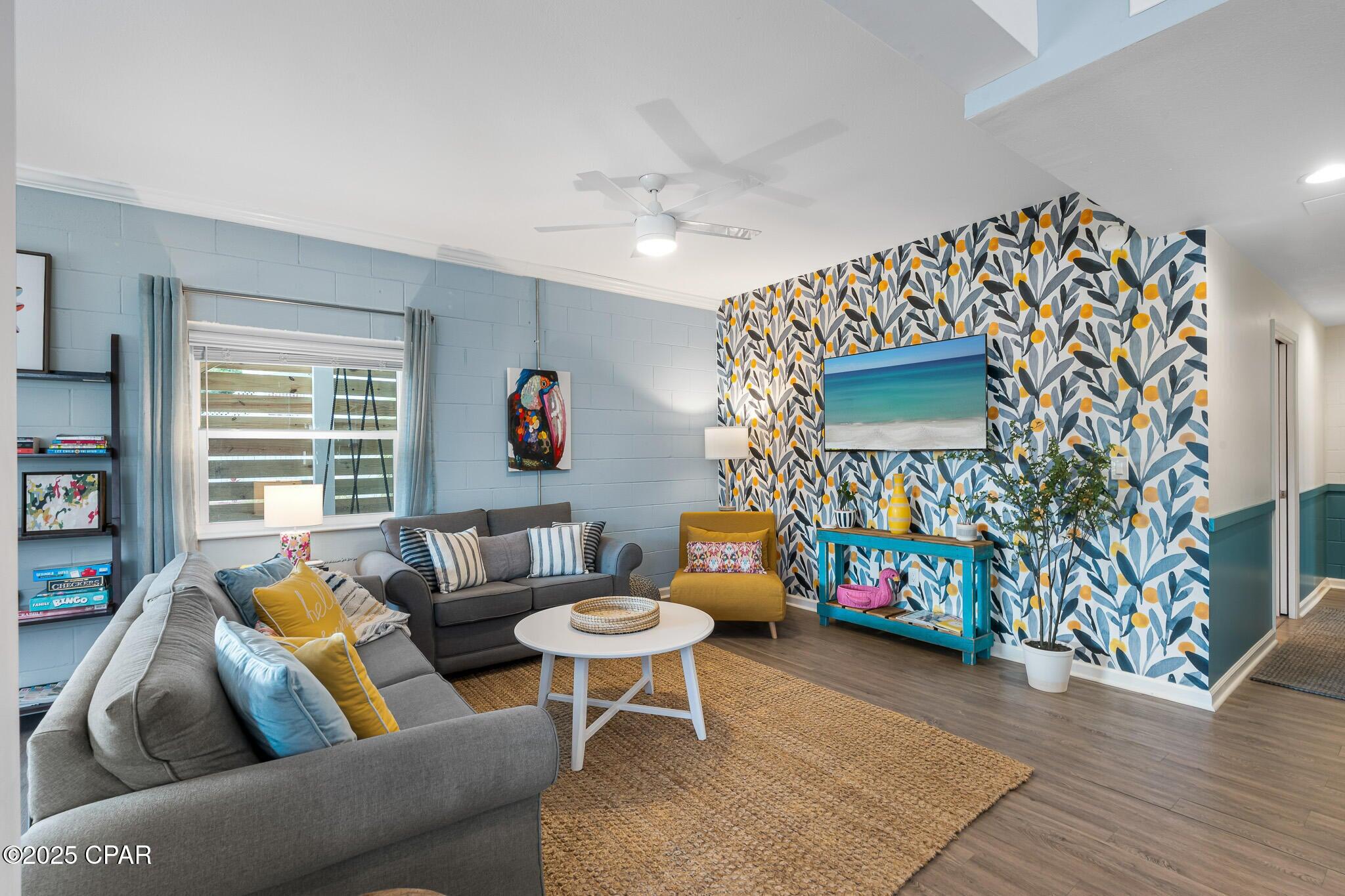 RIVIERA BEACH - Residential