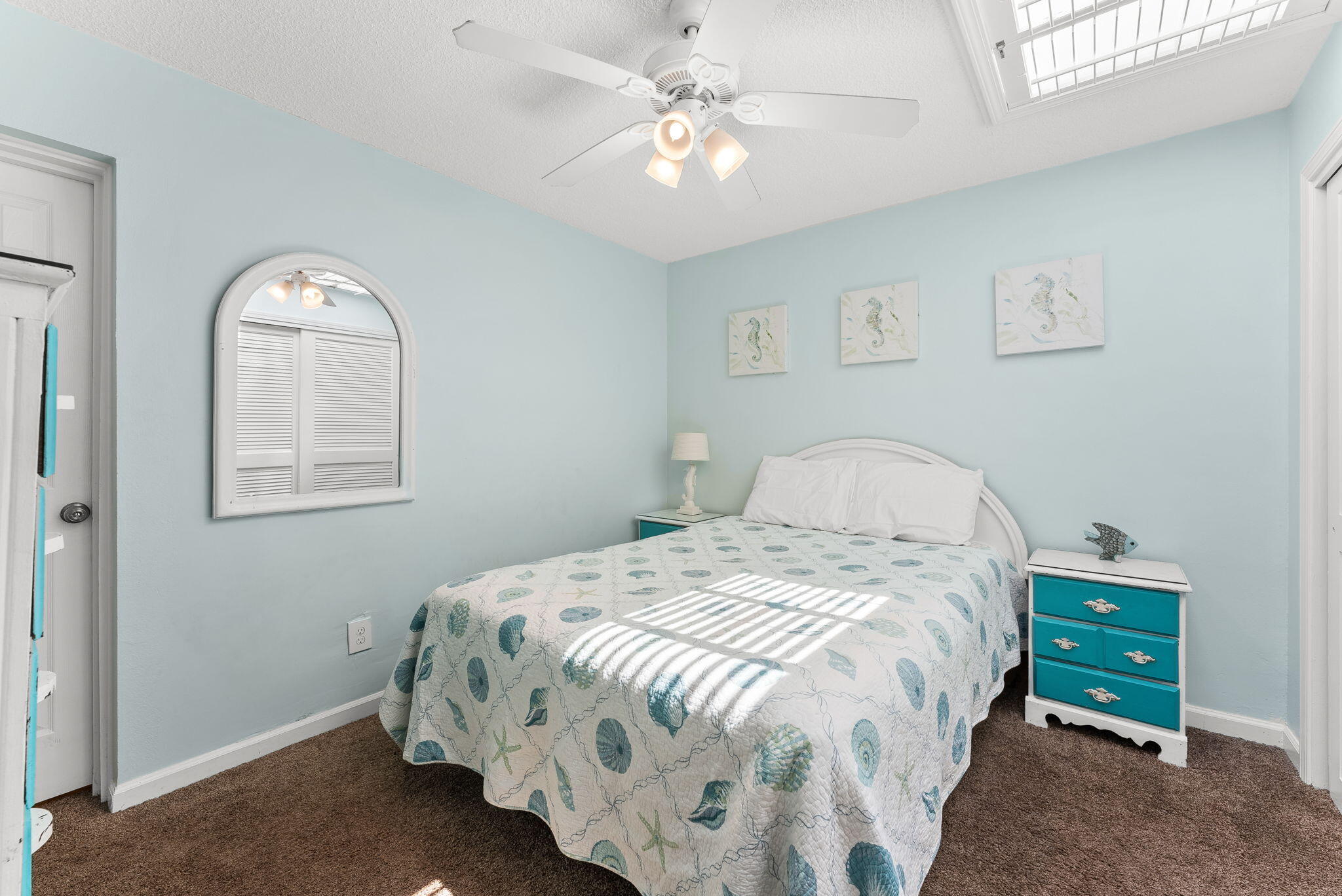 SUGAR BEACH T/H - Residential