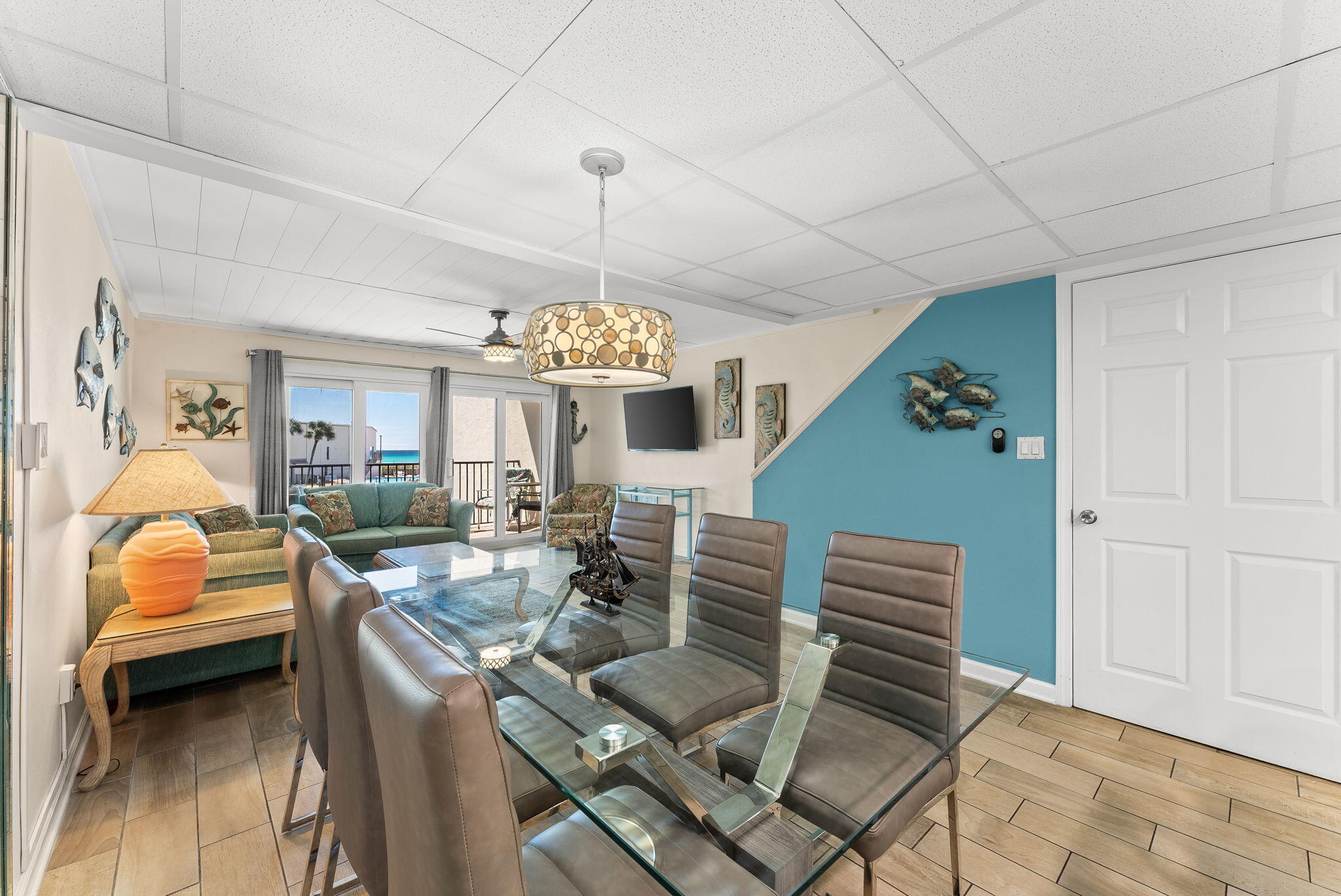 SUGAR BEACH T/H - Residential