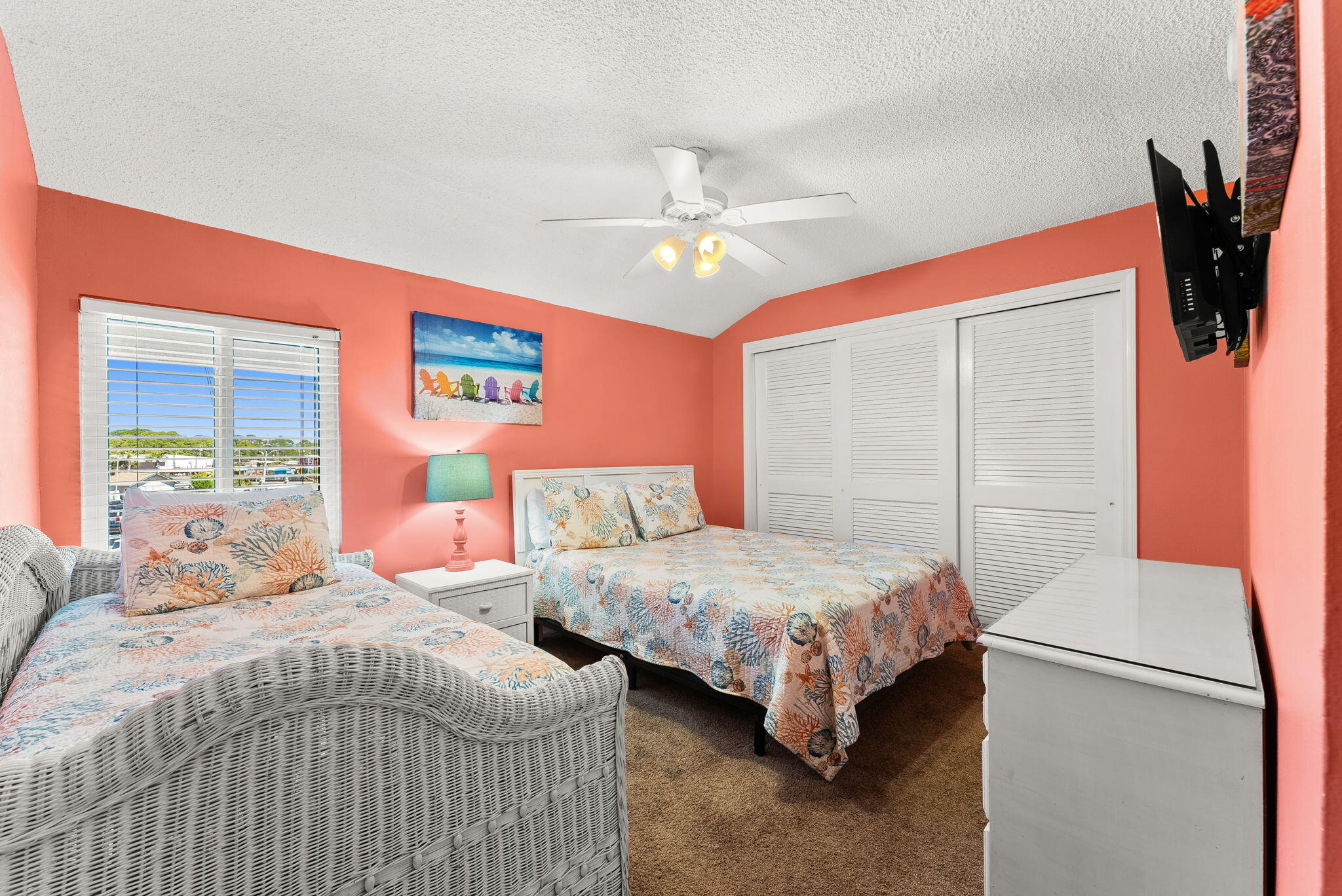 SUGAR BEACH T/H - Residential