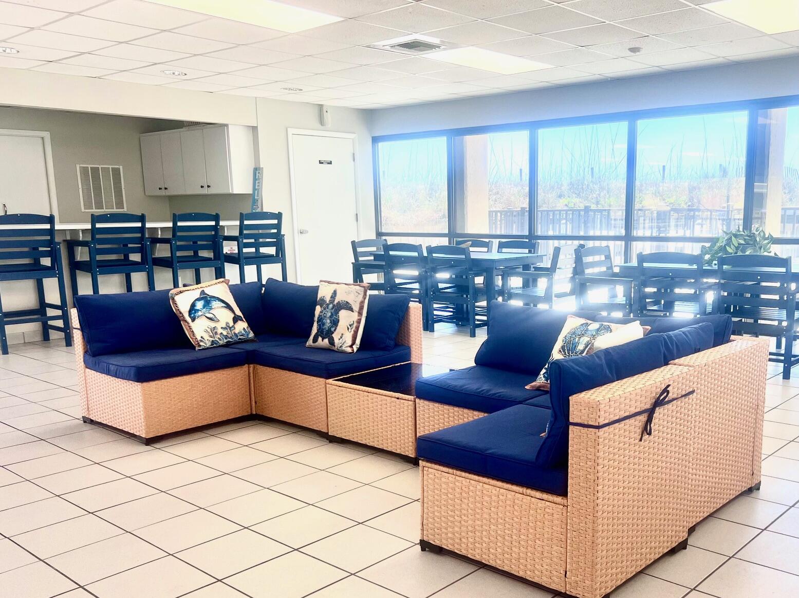 SUGAR BEACH T/H - Residential