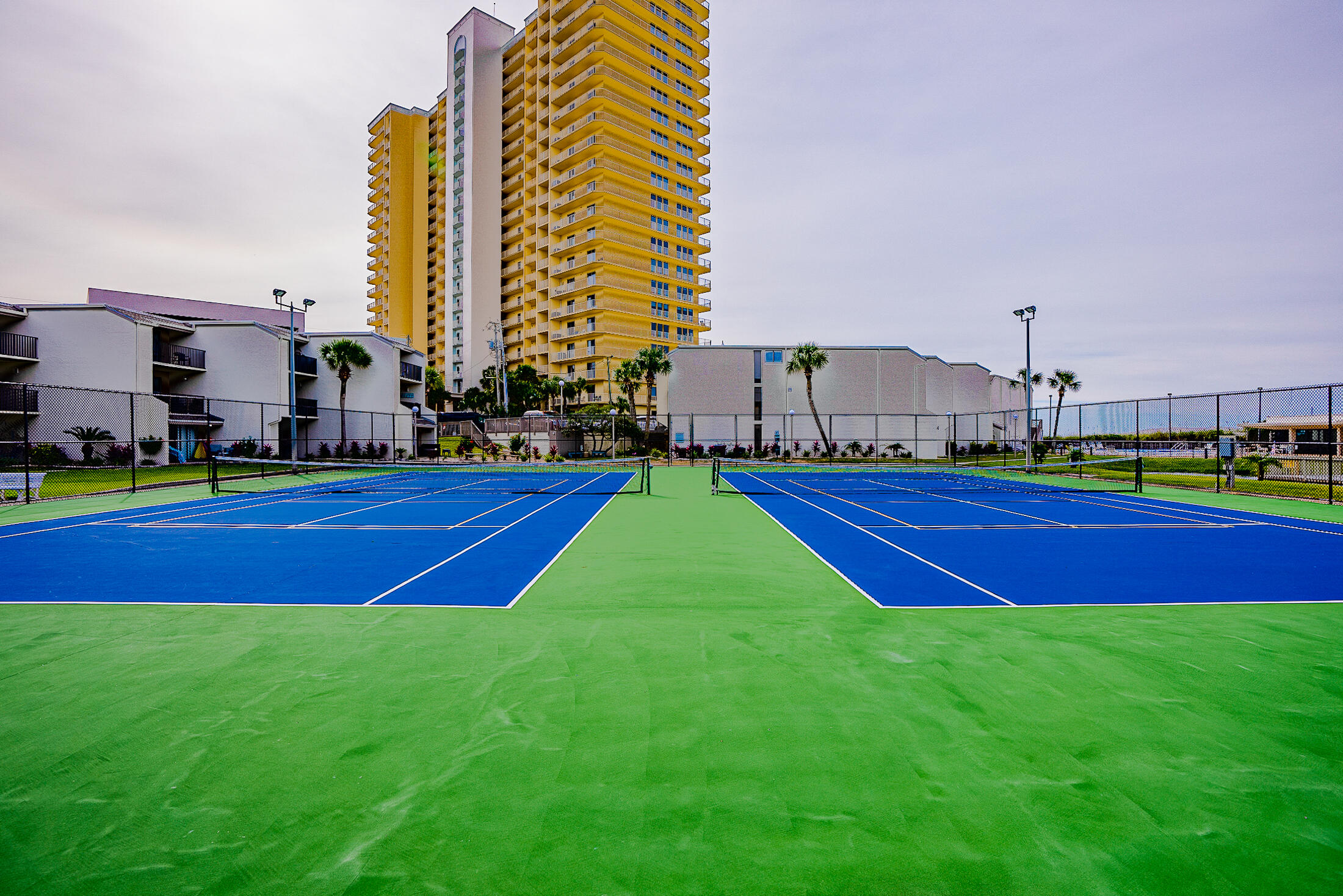 SUGAR BEACH T/H - Residential