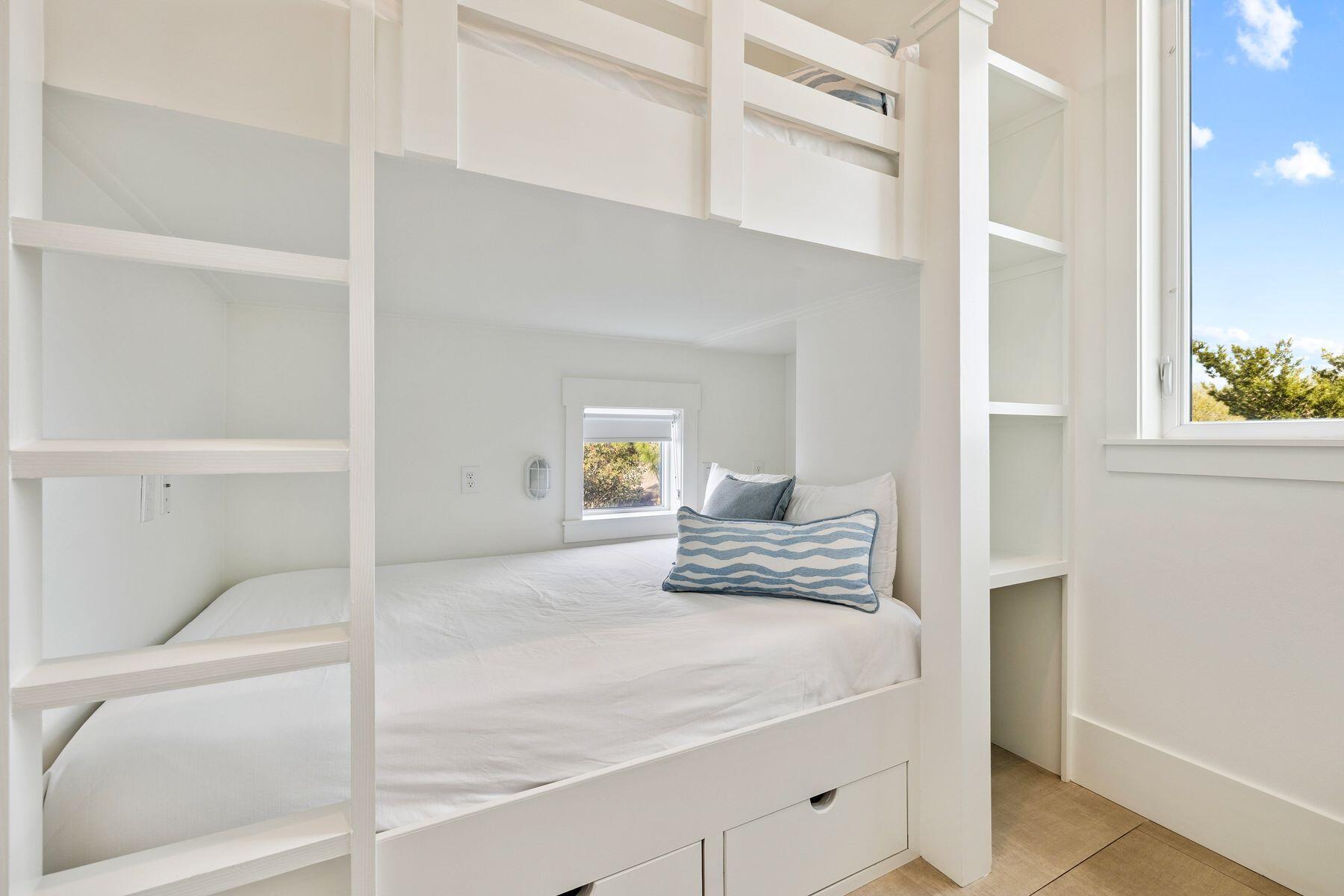 FRANGISTA BEACH 1ST ADDN - Residential