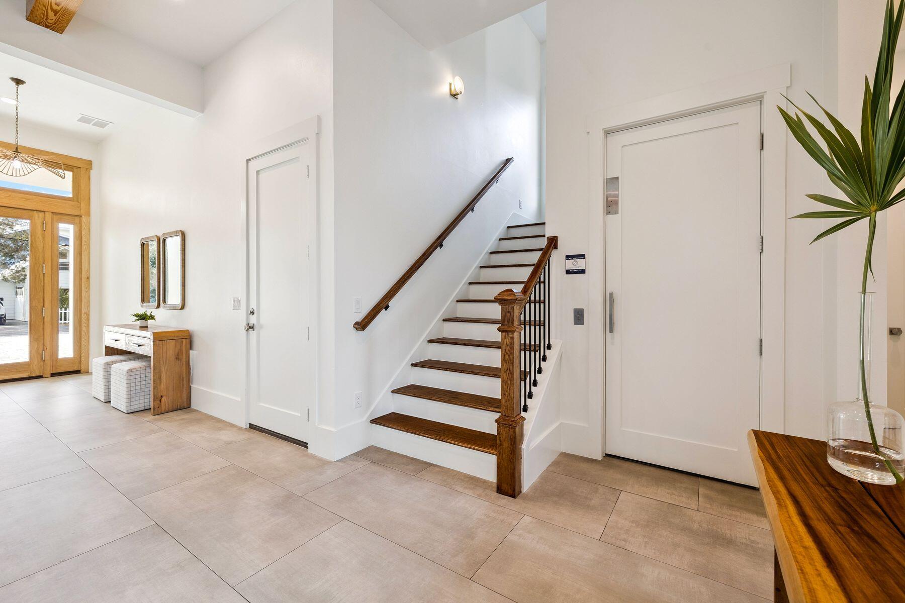 FRANGISTA BEACH 1ST ADDN - Residential