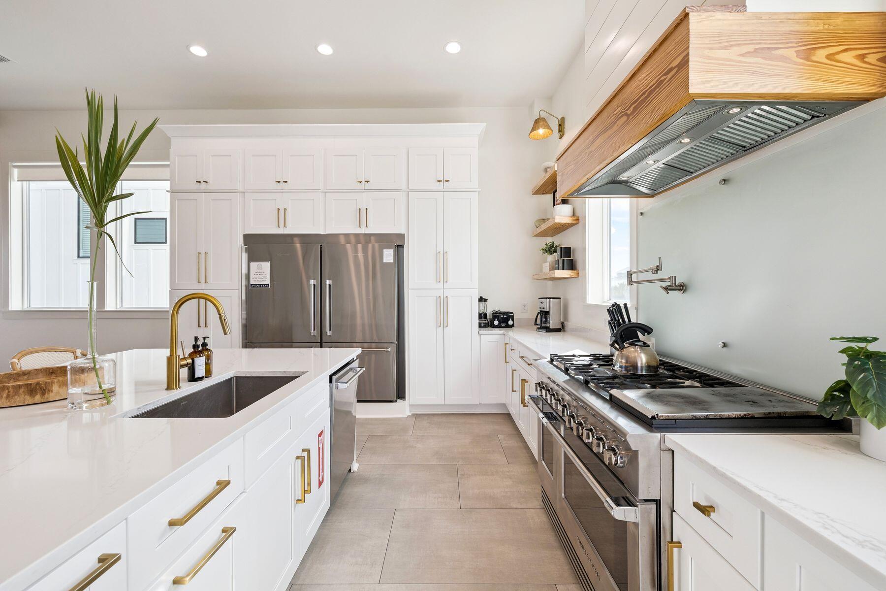 FRANGISTA BEACH 1ST ADDN - Residential