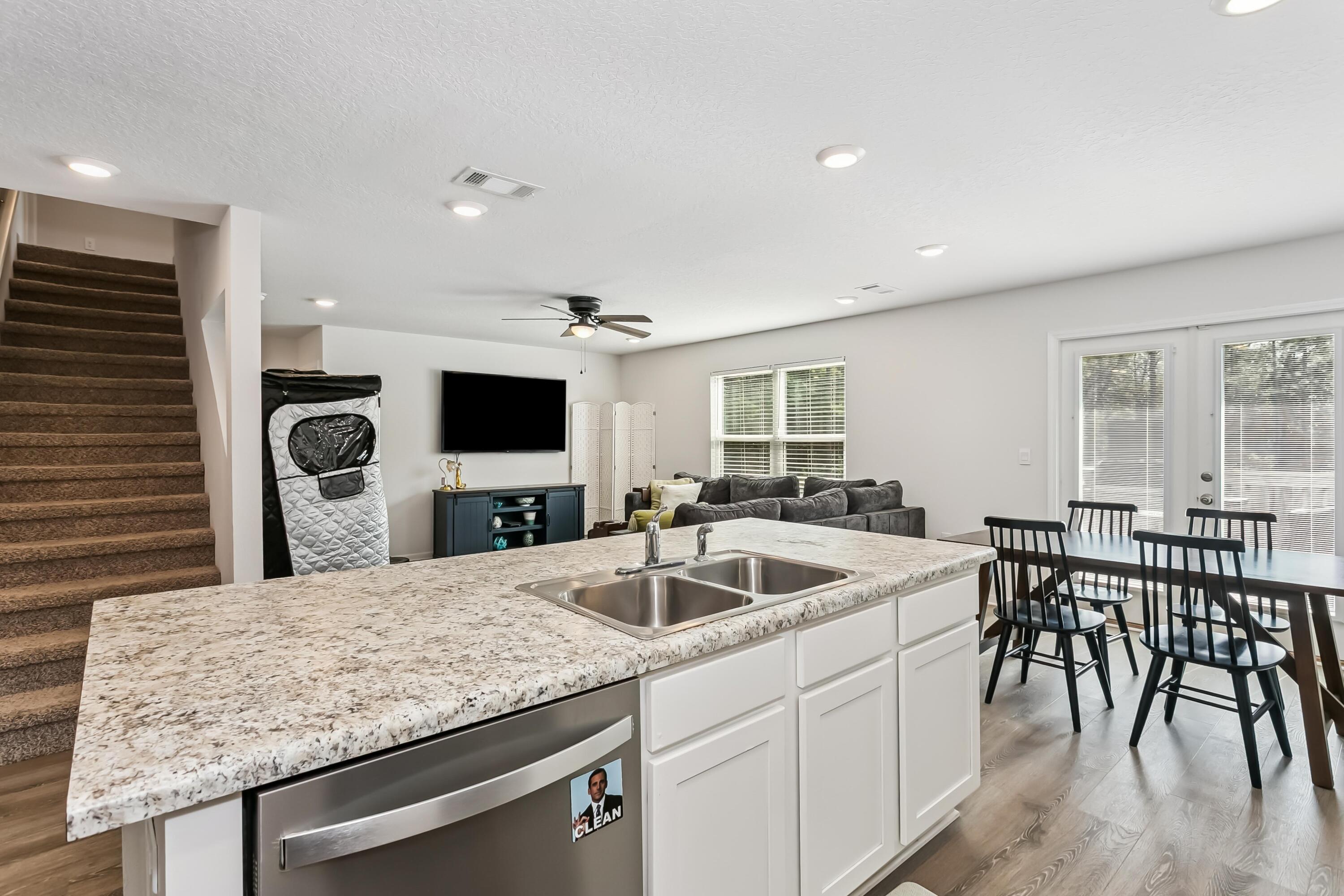 TIMBERLAND RIDGE - Residential