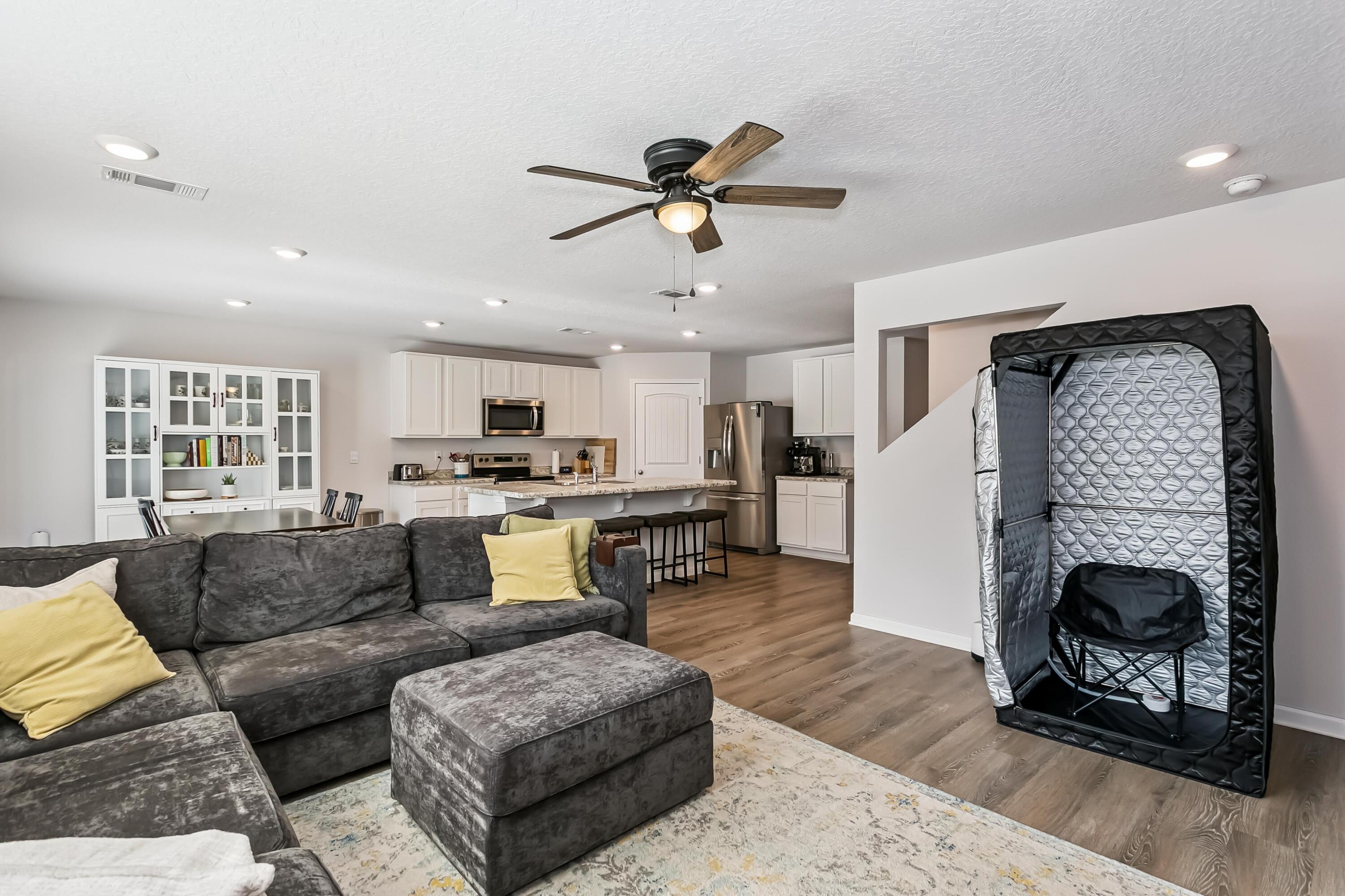 TIMBERLAND RIDGE - Residential