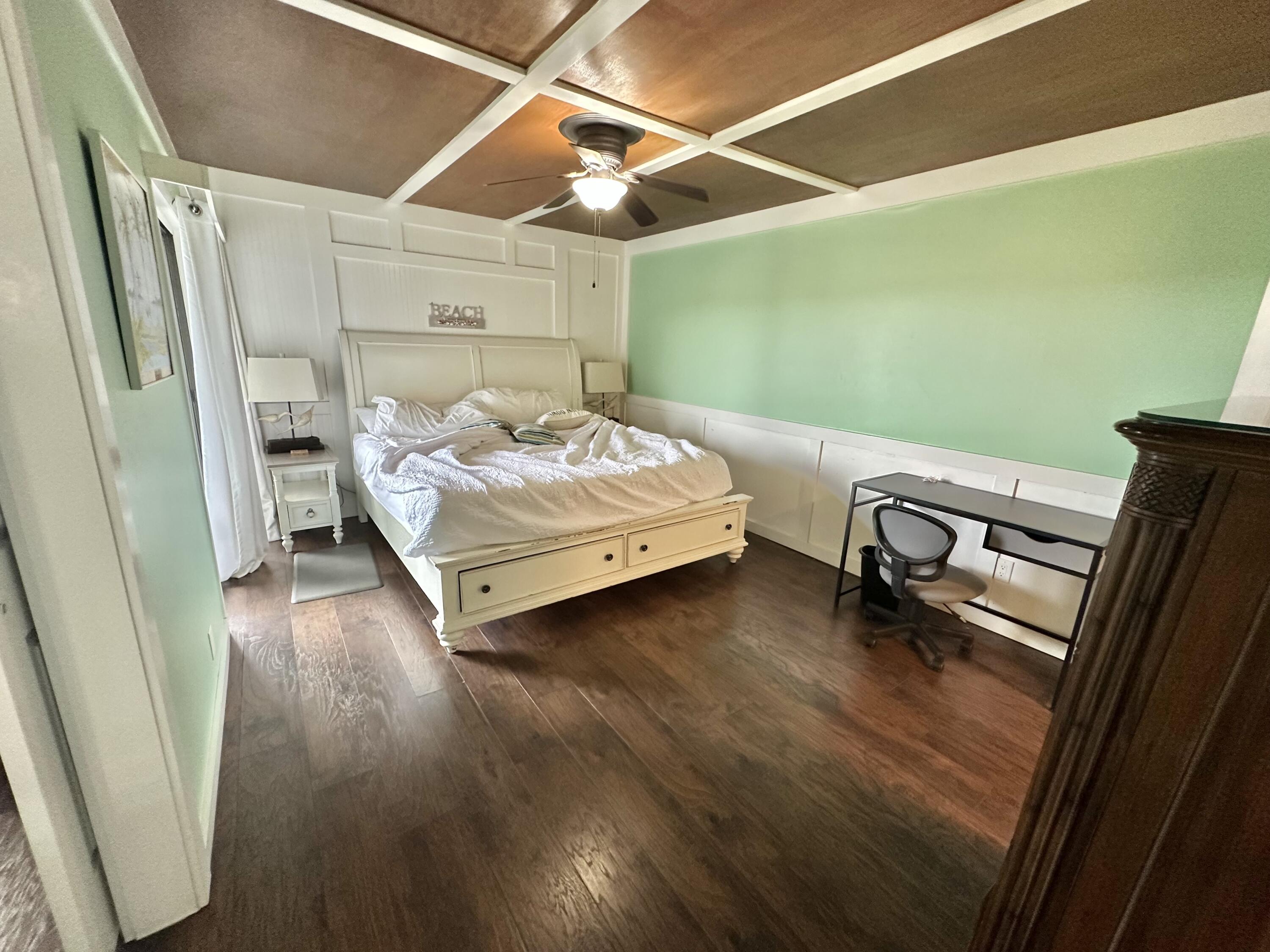 LAKEVIEW CONDO - Residential