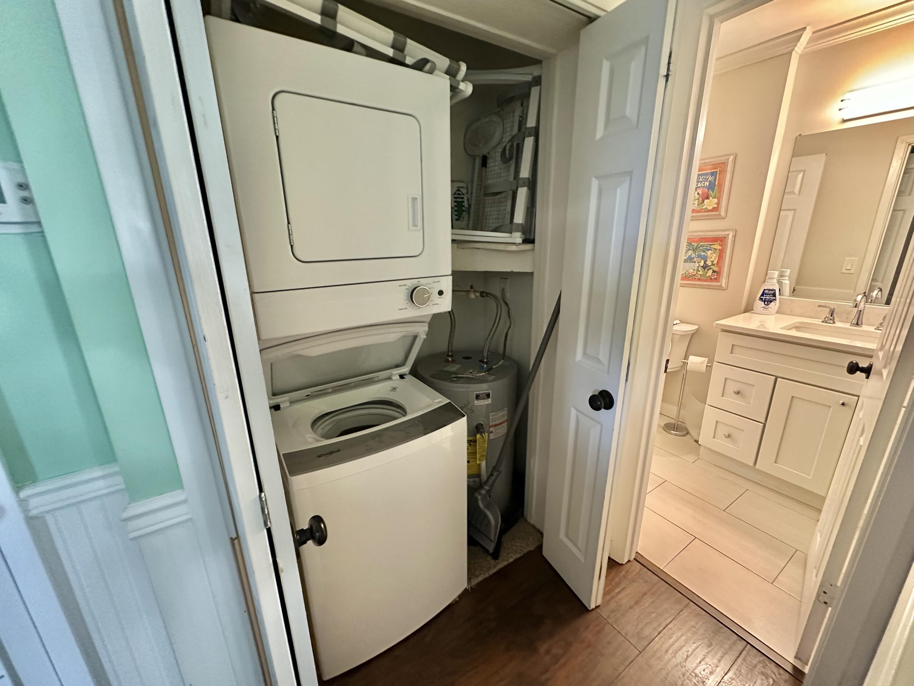 LAKEVIEW CONDO - Residential