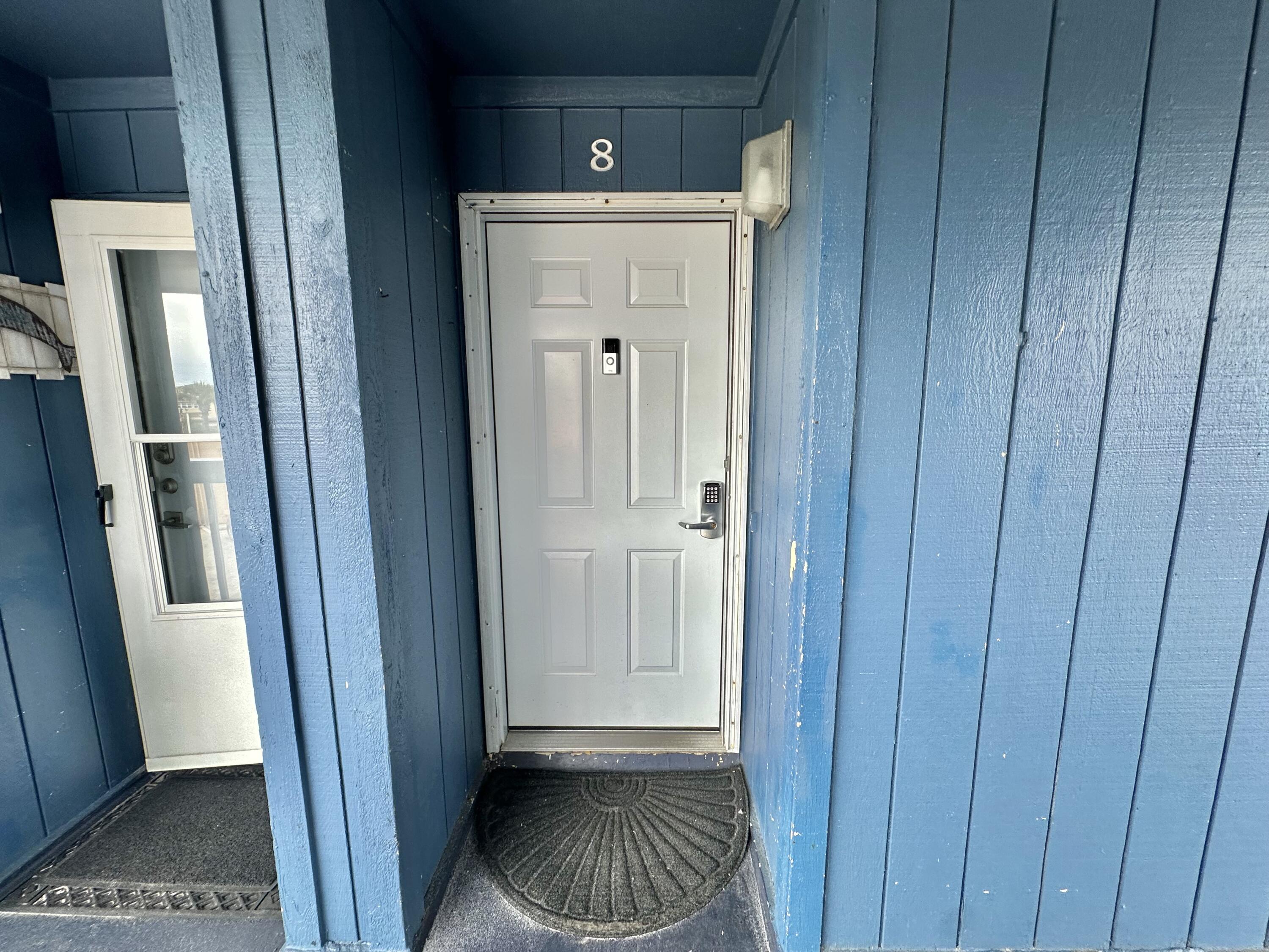 LAKEVIEW CONDO - Residential