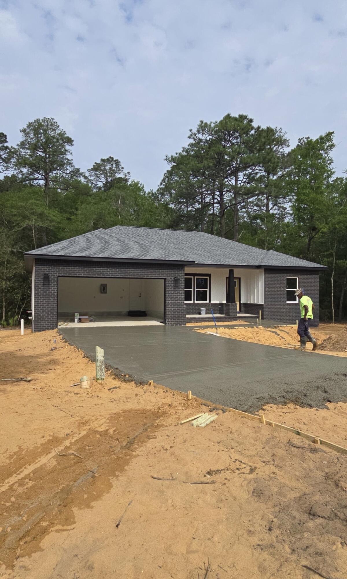 HUNTERS RIDGE - Residential