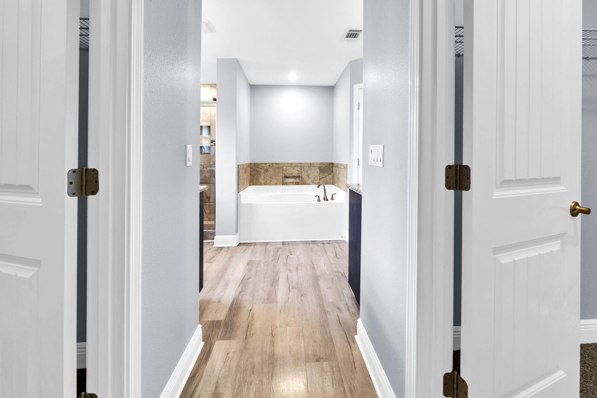 HOLLEY BY THE SEA - Residential
