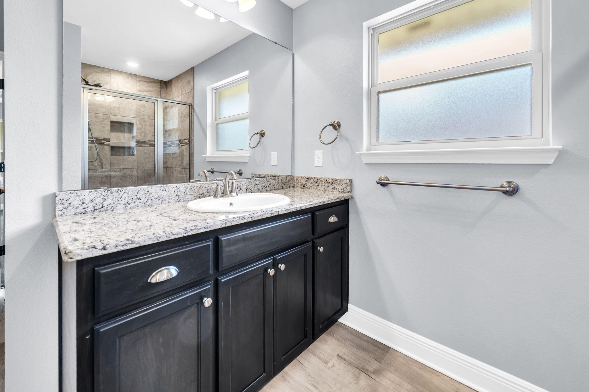 HOLLEY BY THE SEA - Residential