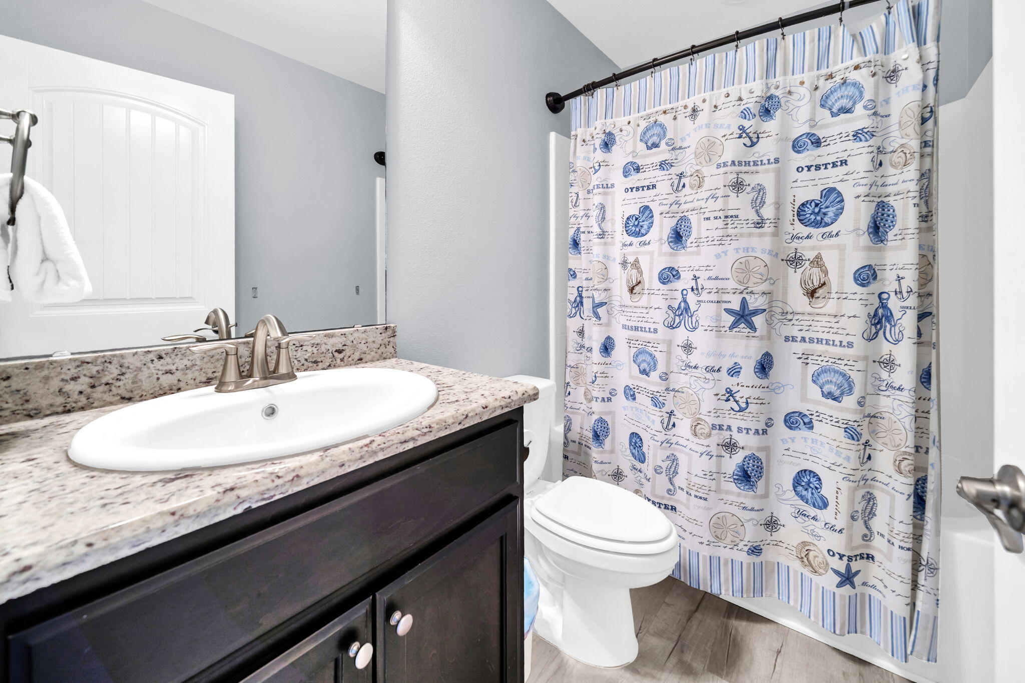 HOLLEY BY THE SEA - Residential
