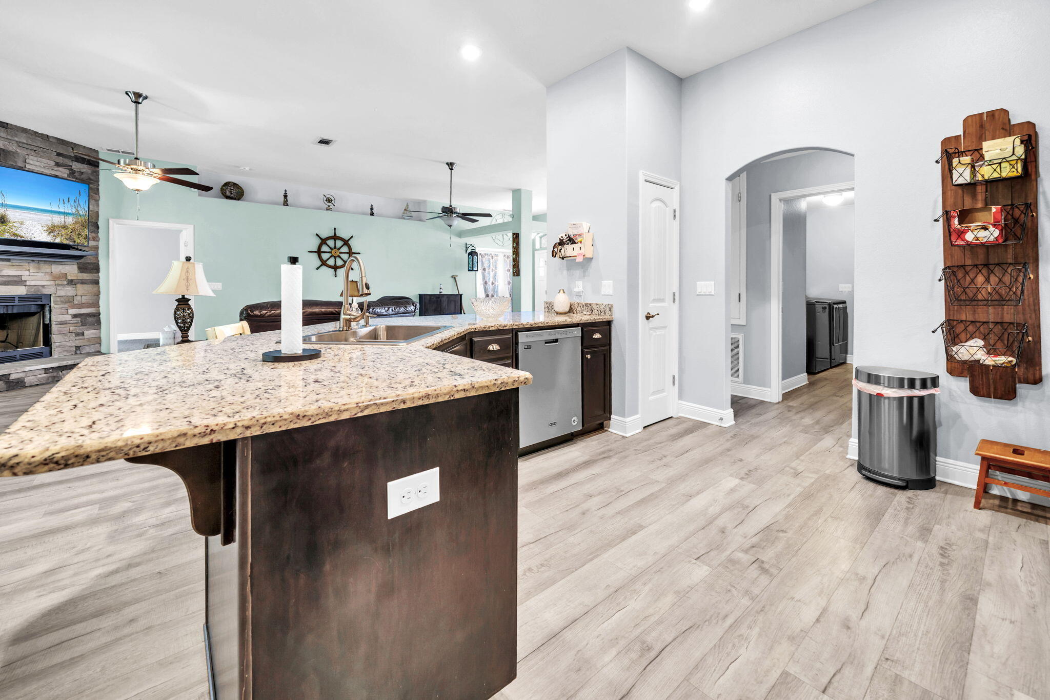 HOLLEY BY THE SEA - Residential