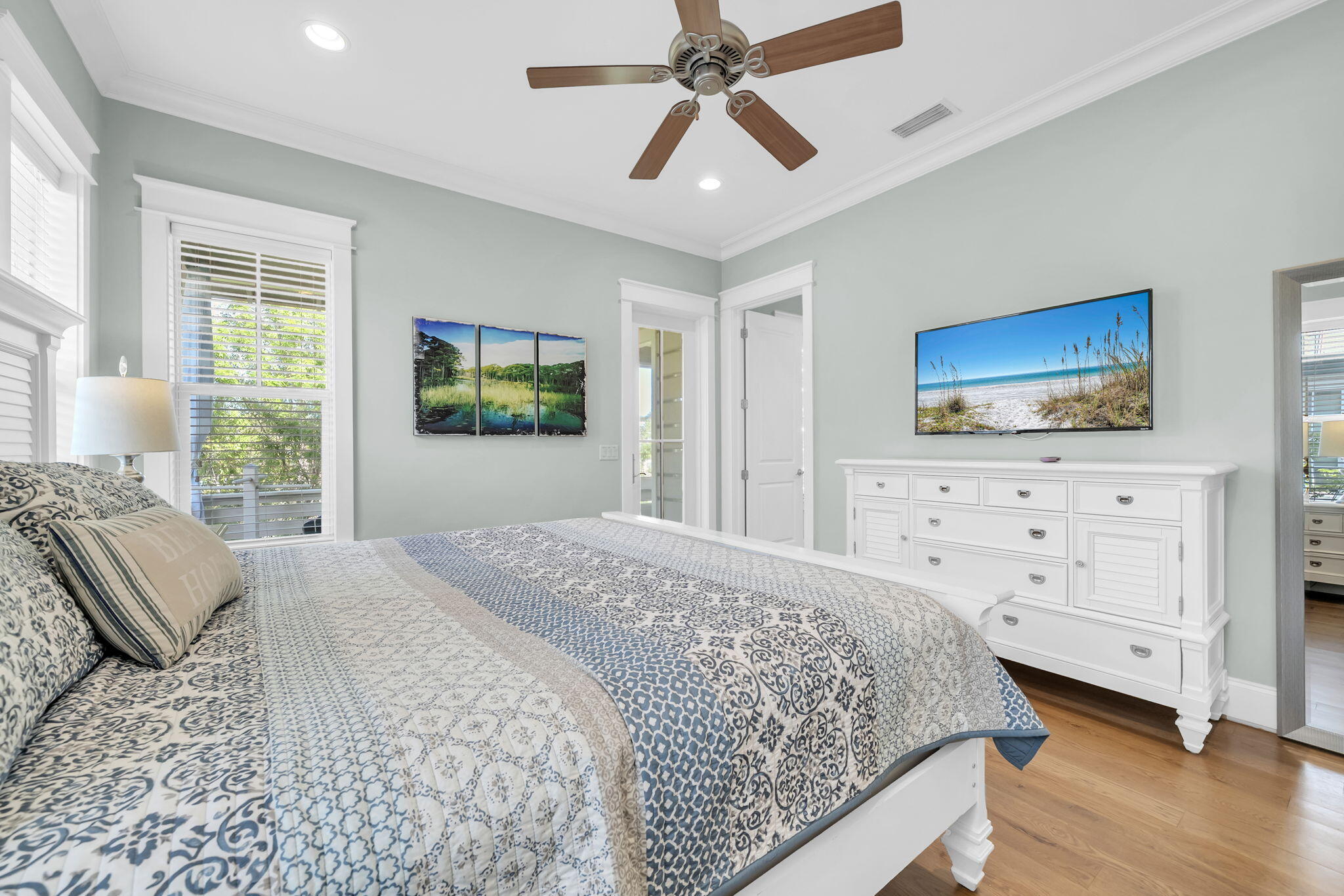 LAKESIDE AT BLUE MOUNTAIN BEACH - Residential