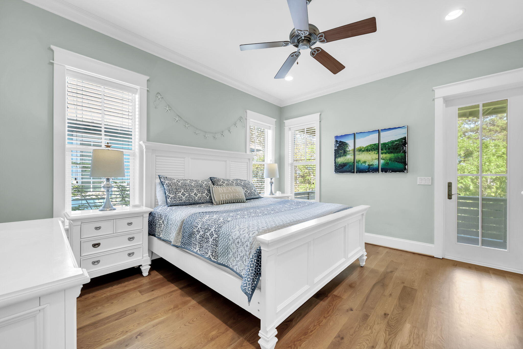 LAKESIDE AT BLUE MOUNTAIN BEACH - Residential