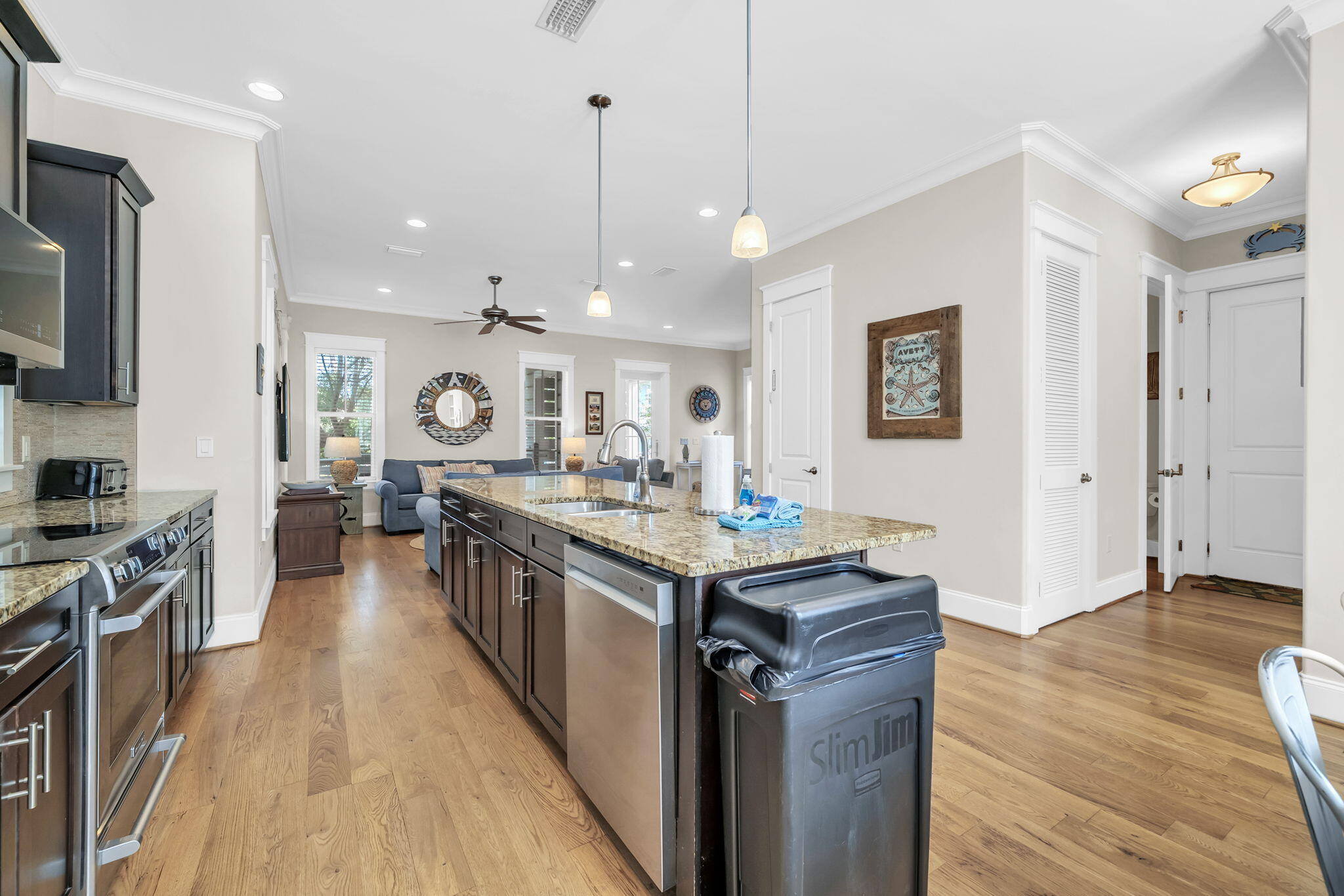 LAKESIDE AT BLUE MOUNTAIN BEACH - Residential