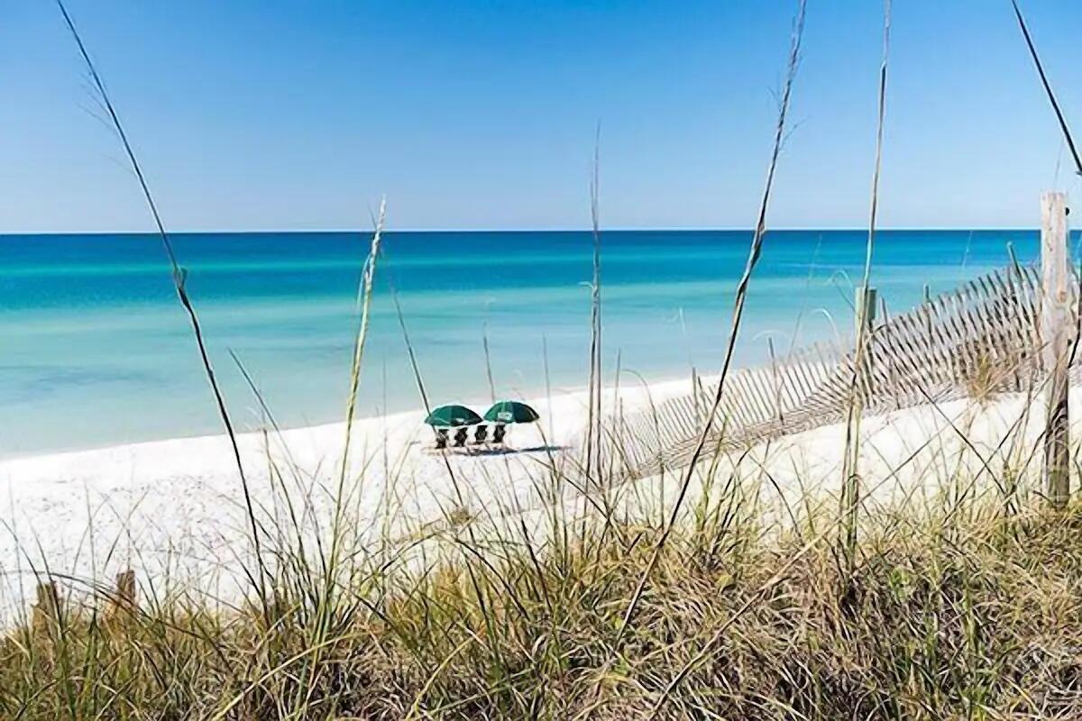 LAKESIDE AT BLUE MOUNTAIN BEACH - Residential