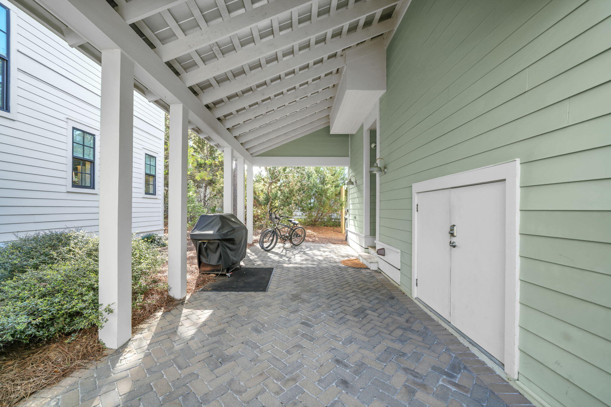 LAKESIDE AT BLUE MOUNTAIN BEACH - Residential