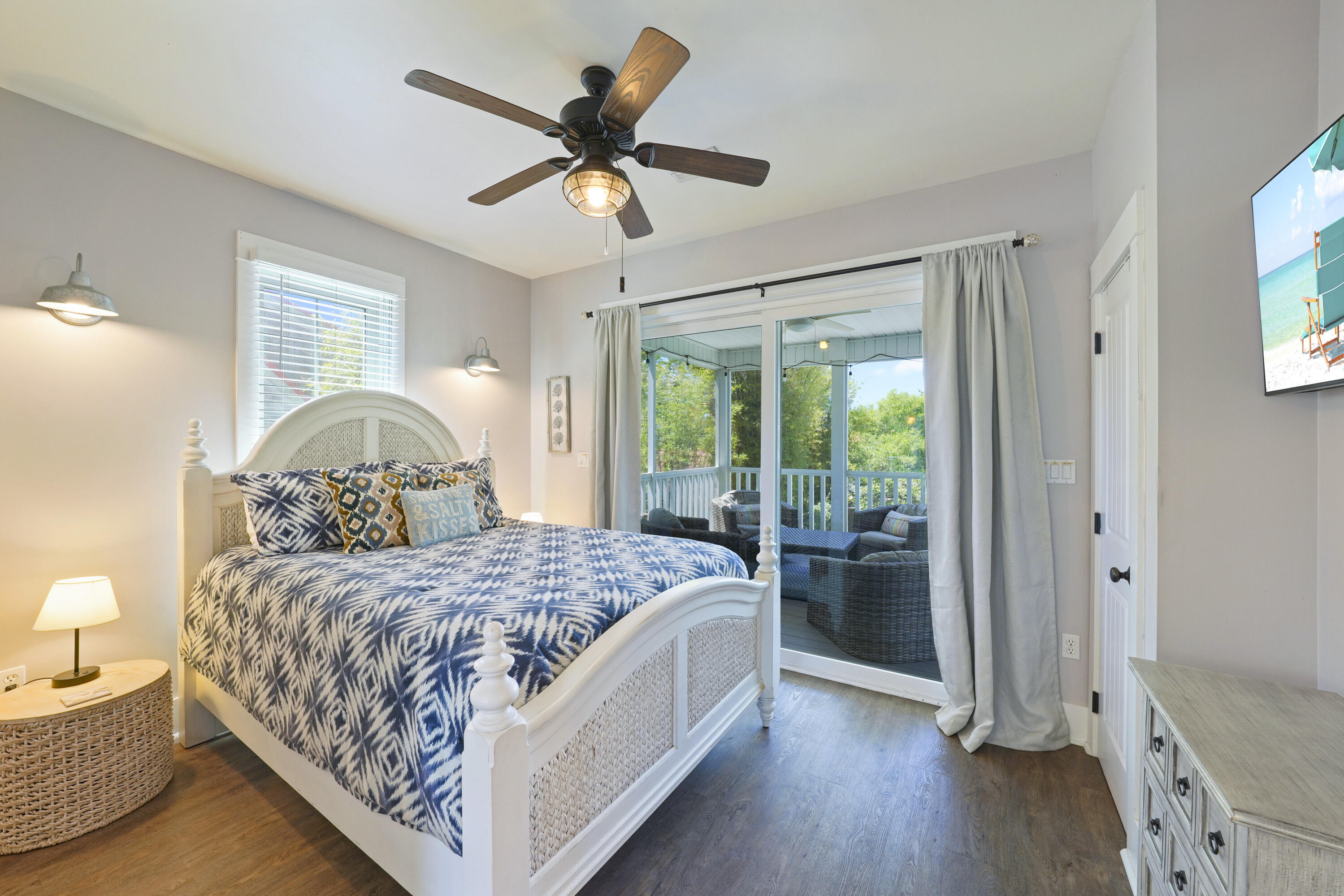 CRYSTAL BEACH - Residential