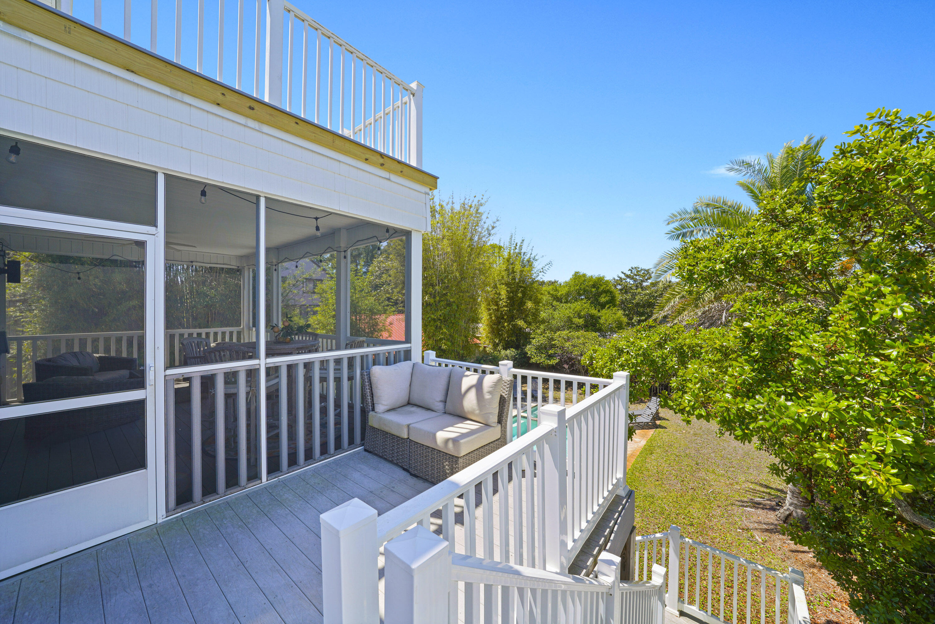 CRYSTAL BEACH - Residential