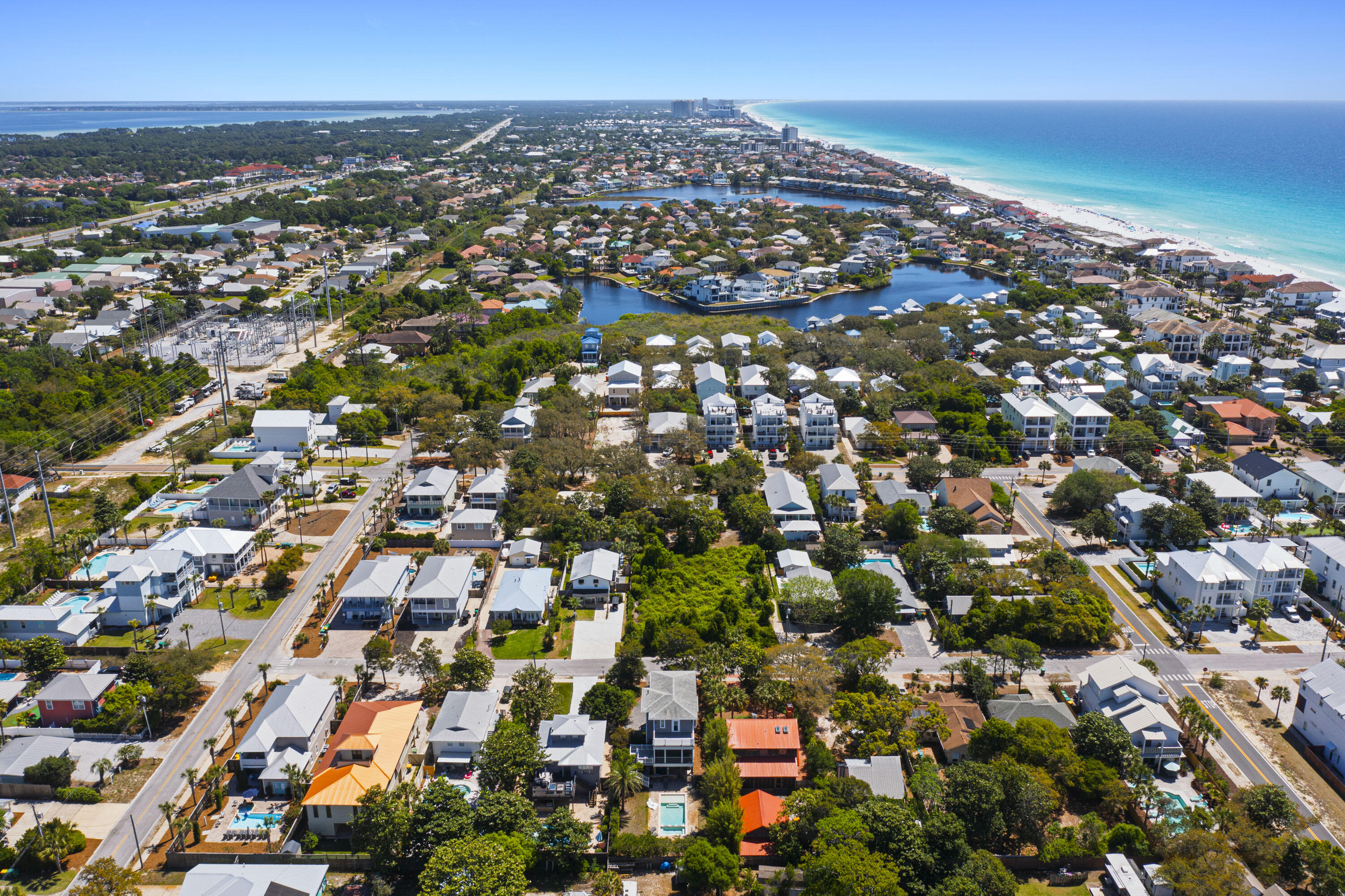 CRYSTAL BEACH - Residential