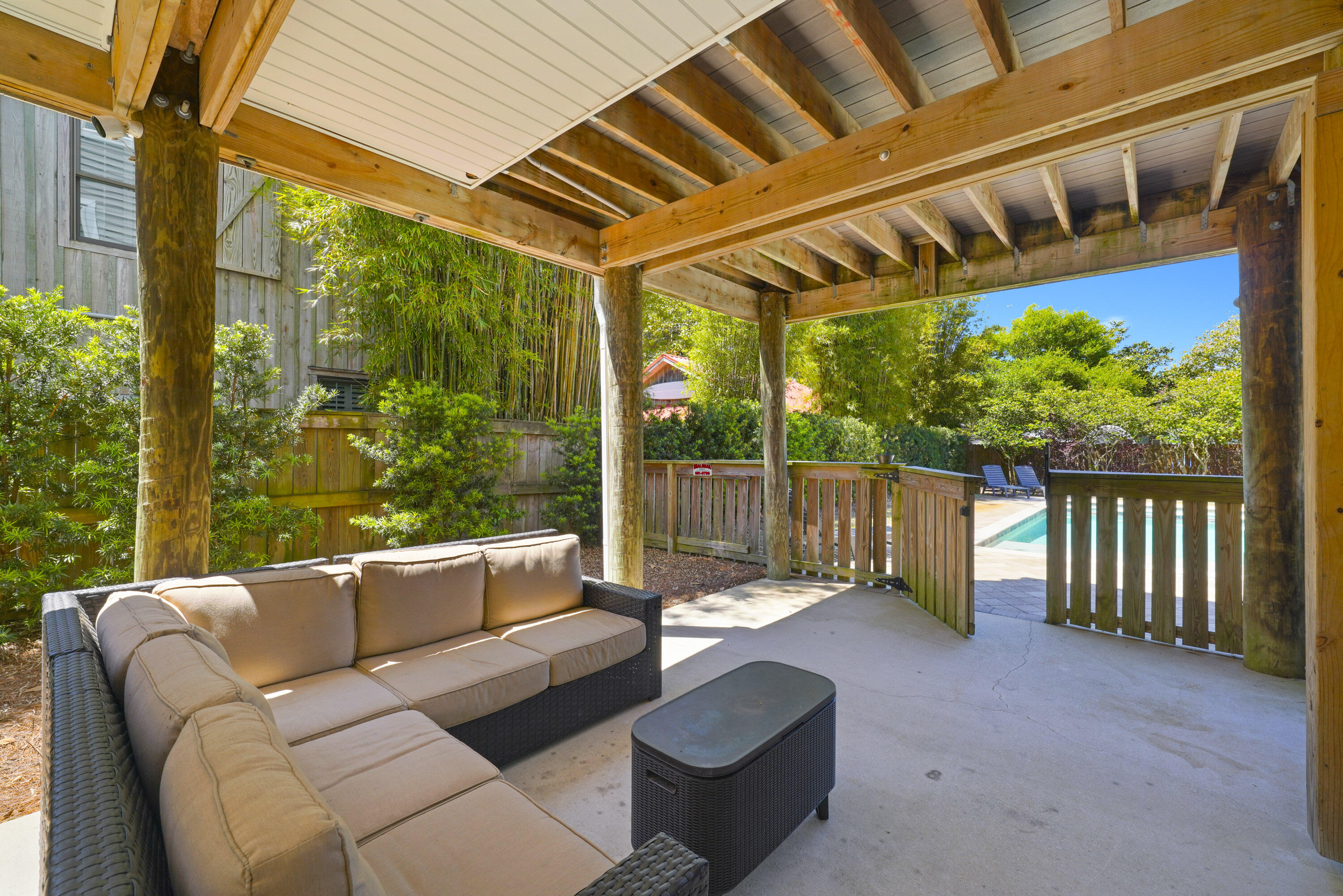 CRYSTAL BEACH - Residential