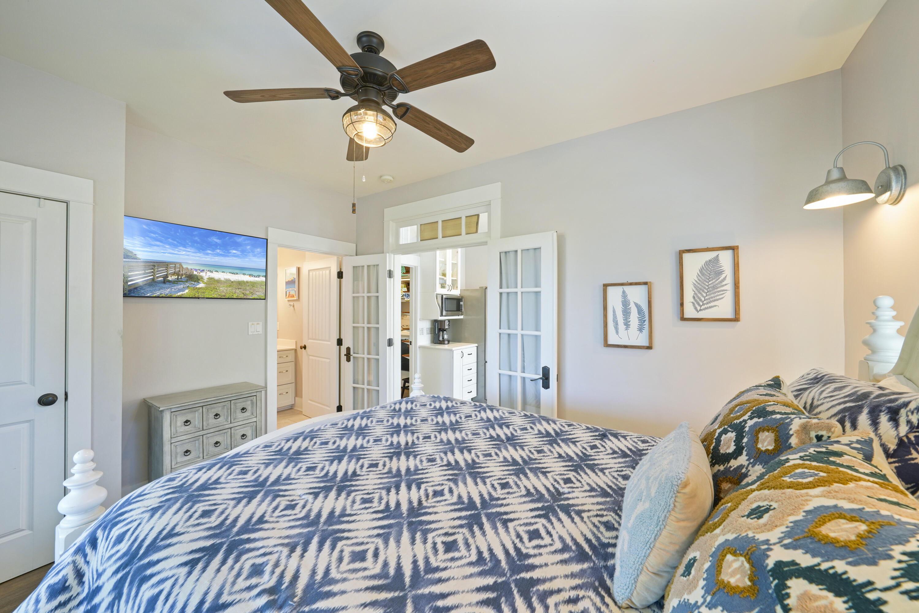 CRYSTAL BEACH - Residential