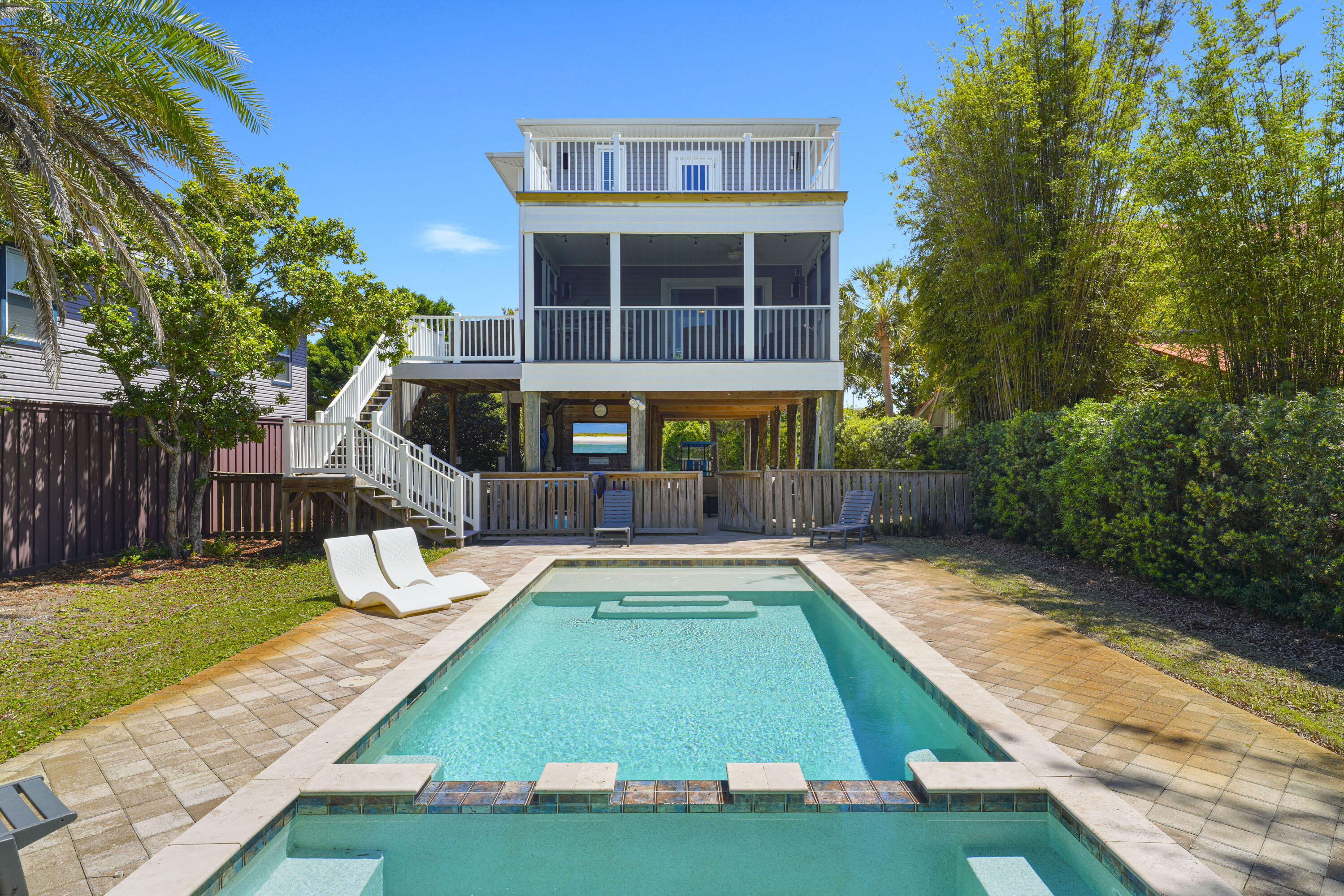 CRYSTAL BEACH - Residential