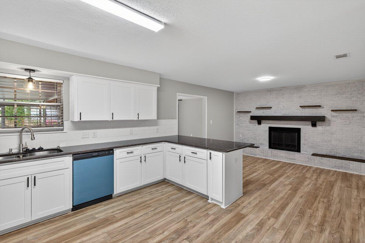 KENWOOD FIRST ADDITION LOT 4 BLK C - Residential