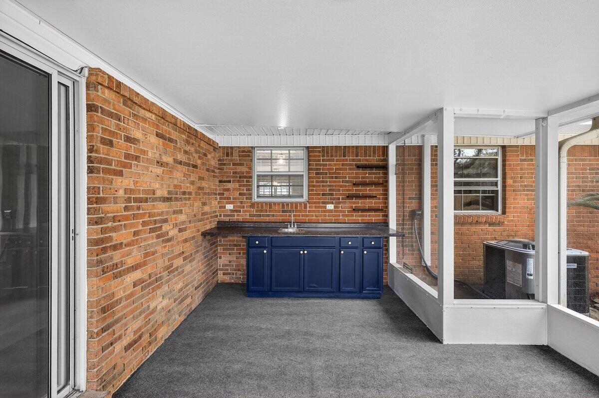 KENWOOD FIRST ADDITION LOT 4 BLK C - Residential