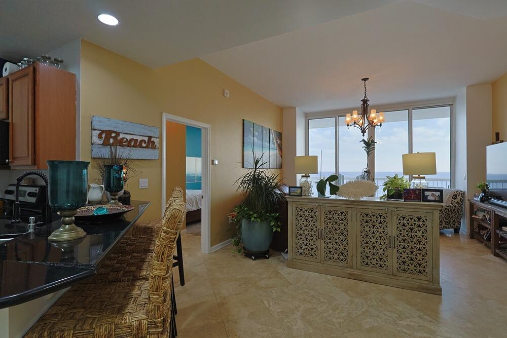 SILVER BEACH TOWERS - Residential