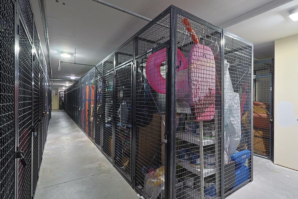 SILVER BEACH TOWERS - Residential