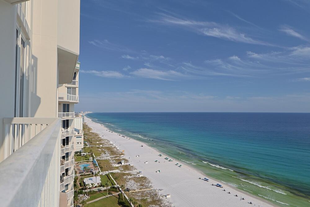 SILVER BEACH TOWERS - Residential