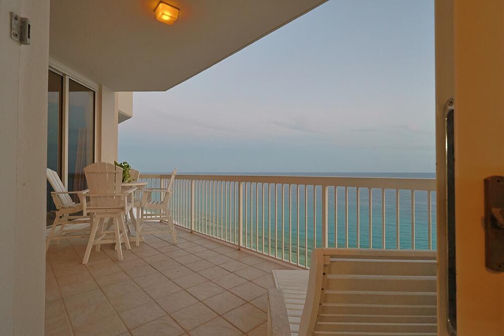 SILVER BEACH TOWERS - Residential