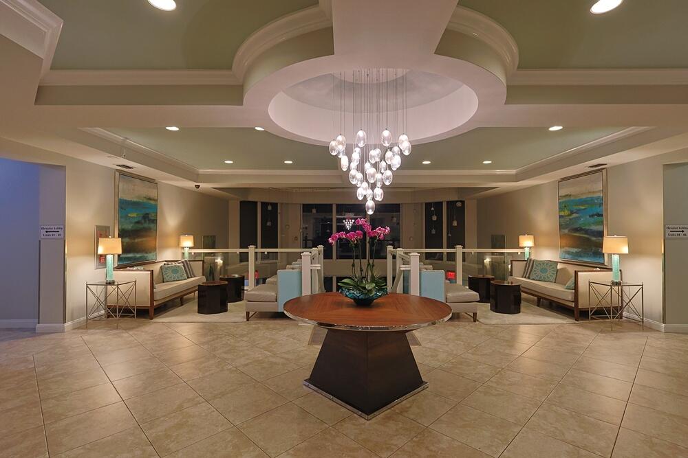 SILVER BEACH TOWERS - Residential