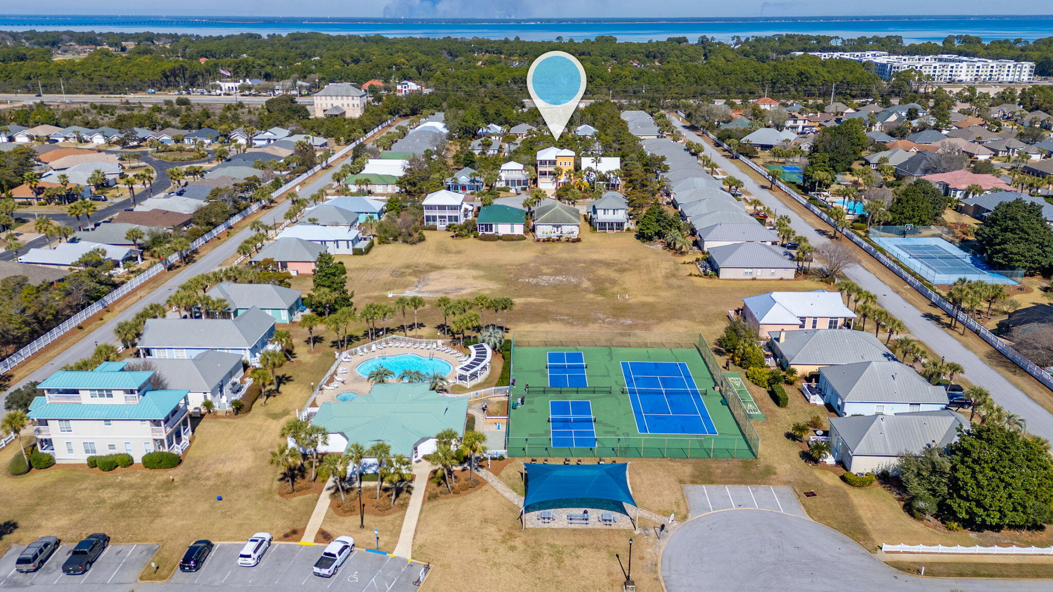 MARAVILLA COTTAGES - Residential