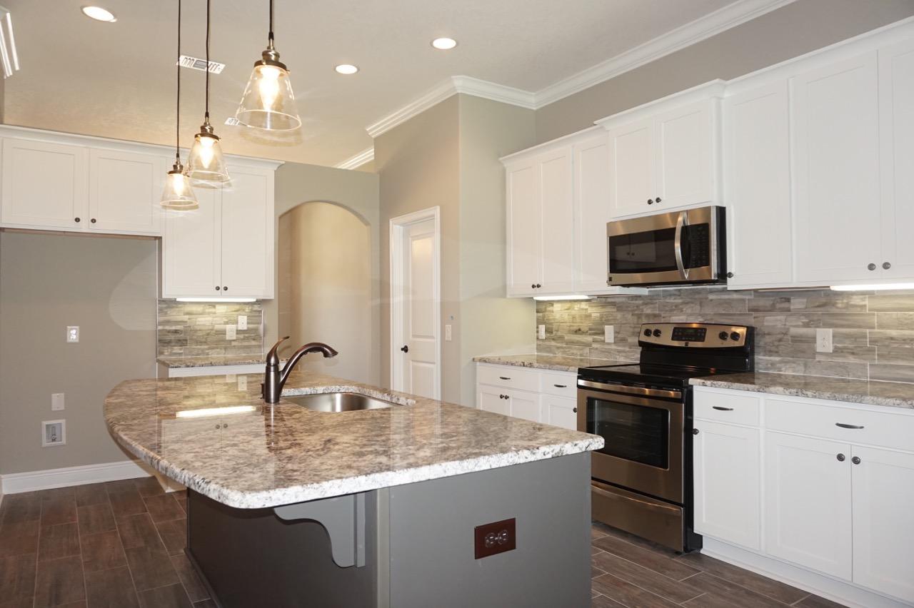 HOLLEY BY THE SEA - Residential