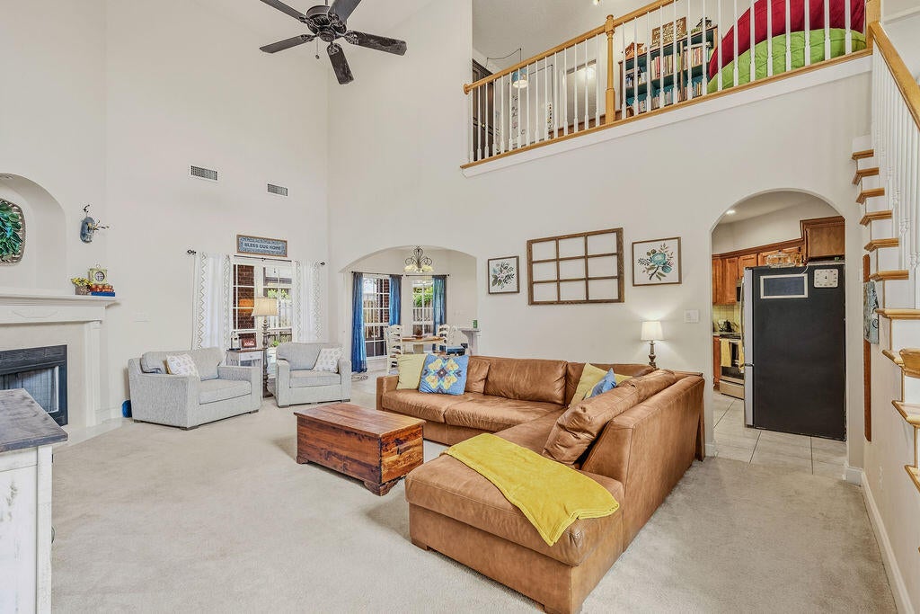 1603 Londonderry Cove